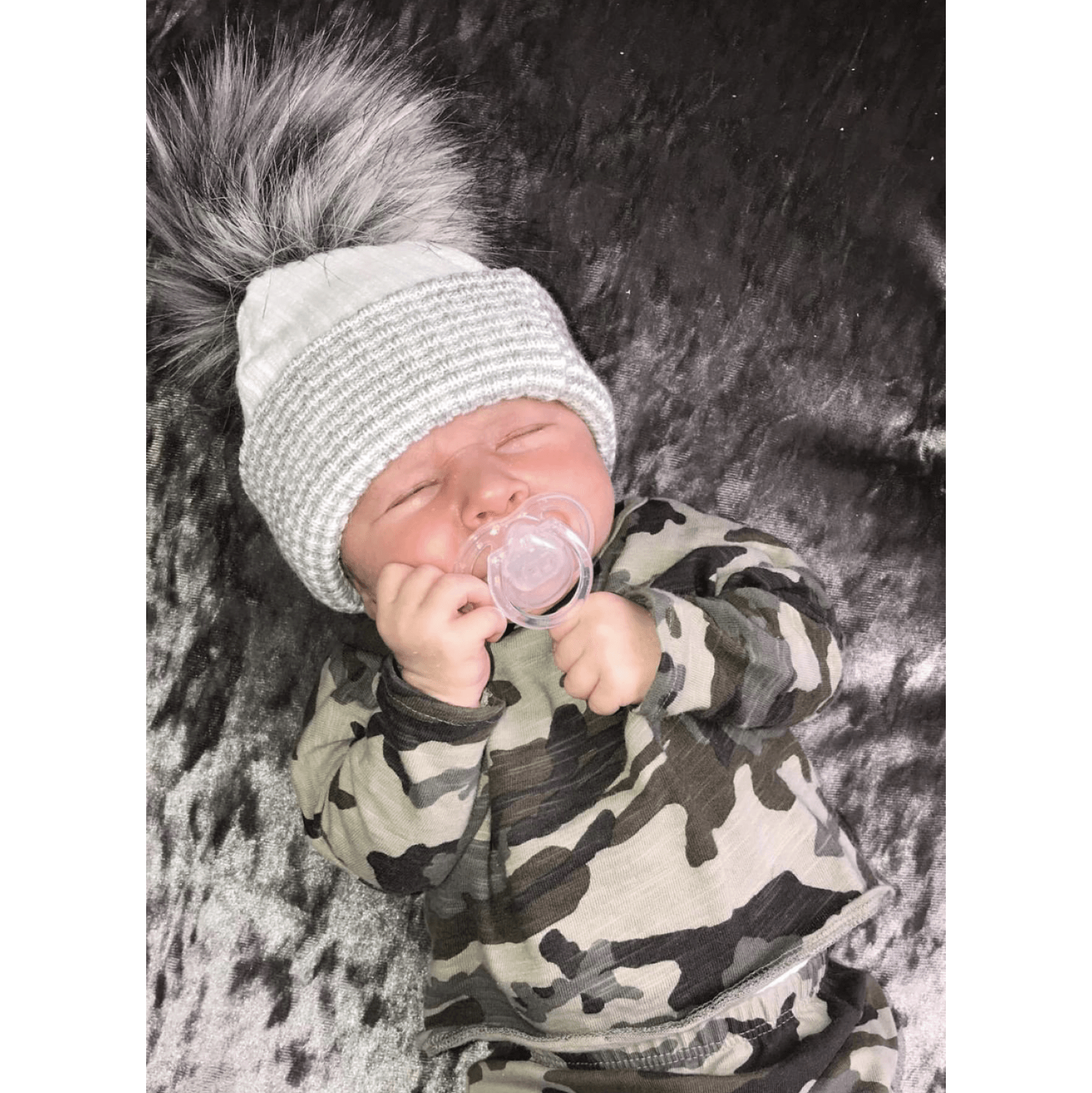 Grey & White Faux Fur Pom Pom Hat - Winter Beanie for Women - Cozy Knit Hat with Faux Fur Ball - Perfect for Cold Weather, Snow Days & Outdoor Activities