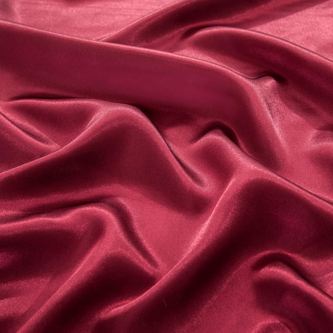 Luxury 6-Piece Satin Sheet Set Queen Size - Silky Smooth Burgundy Bedding with Deep Pocket (Fitted Sheet, Flat Sheet & 4 Pillowcases) for Elegant Bedroom Decor & Romantic Nights