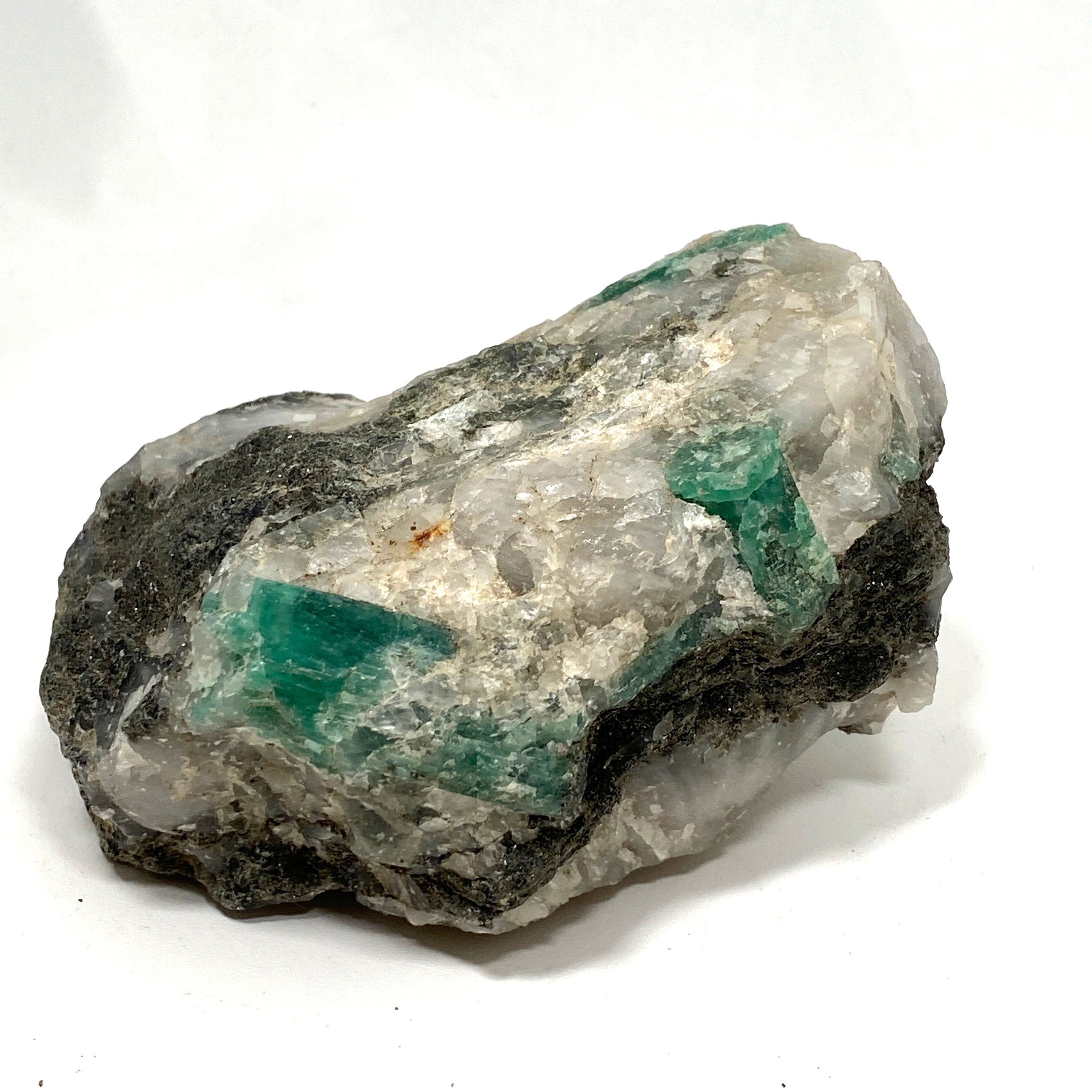 Natural Raw Emerald Crystal Stone - EMC 01 for Jewelry Making, Healing & Meditation - High Quality Gemstone for DIY Crafts, Energy Work & Spiritual Collection