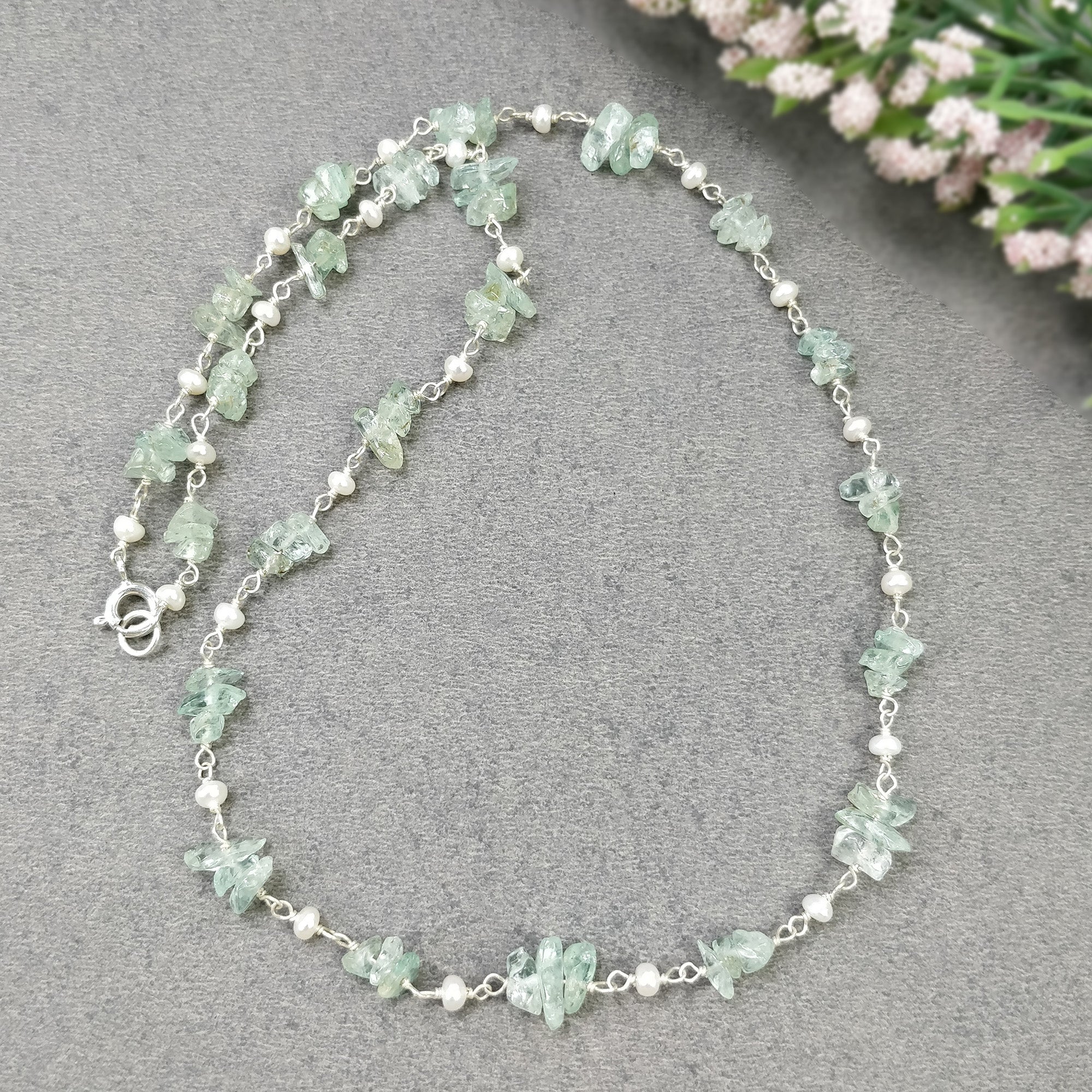 Natural Raw Emerald & Pearl Gemstone Beads Necklace - 925 Sterling Silver Uncut Emerald Pearl Chain Jewelry for Women - Elegant Statement Gift for Her, Perfect for Weddings, Parties & Special Occasions
