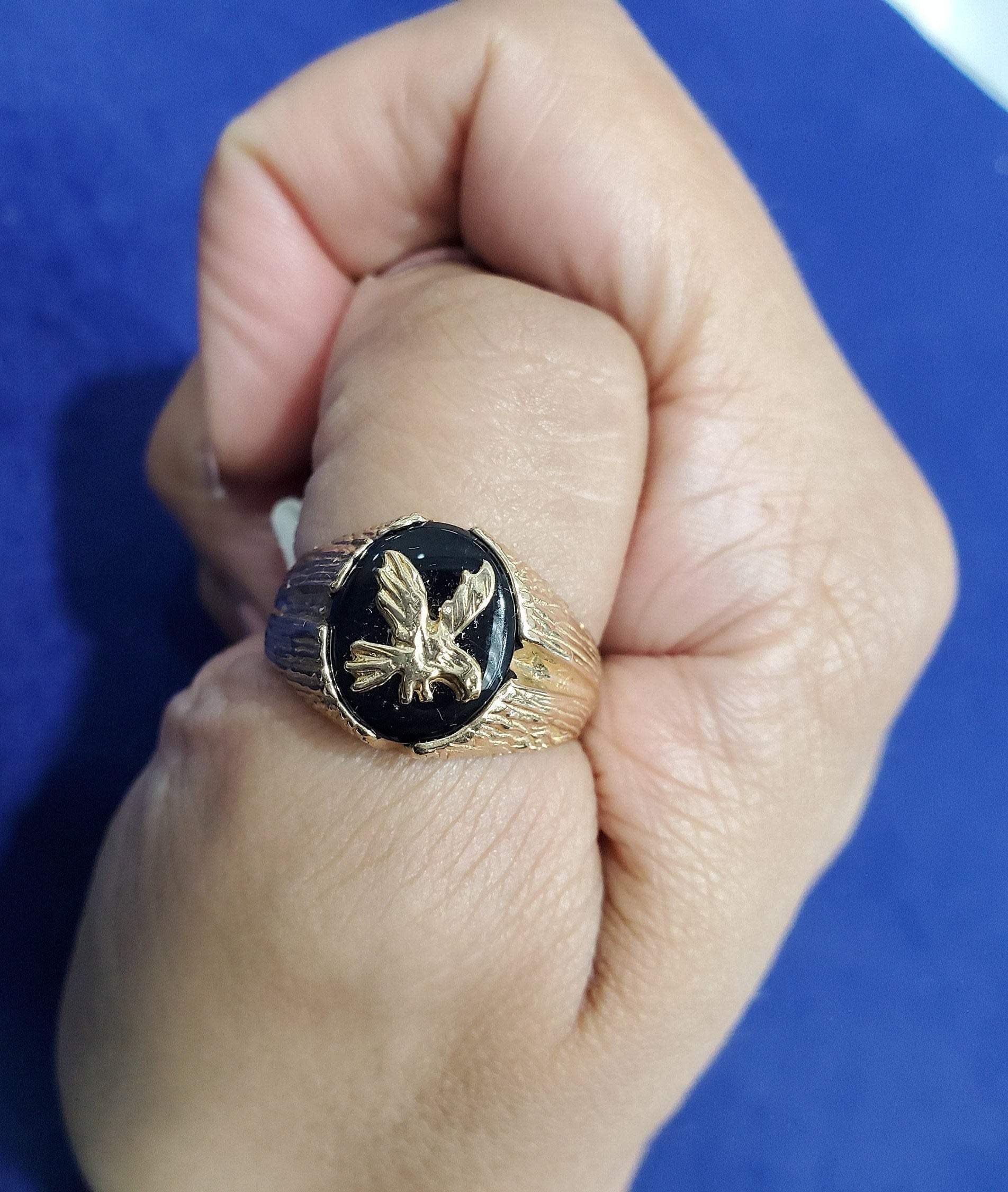 14k Yellow Gold Black Onyx Eagle Ring with Bark Textured Band - Perfect for Men's Fashion Jewelry, Gifts & Special Occasions