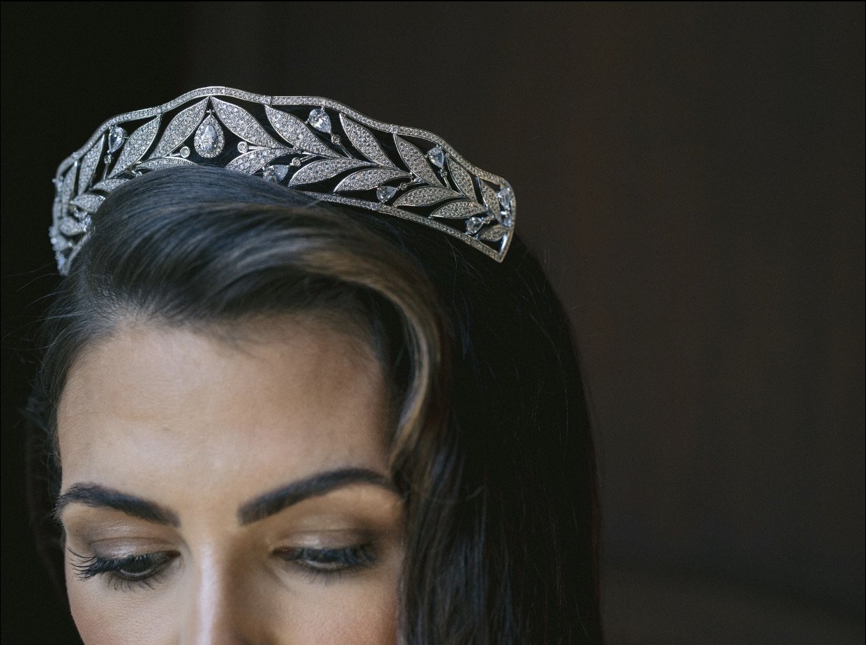 LILIAN Bandeau Tiara - Elegant Rhinestone Headband for Women, Bridal Hair Accessories, Wedding Crown, Prom & Party Headpiece | Perfect for Brides, Prom Queens, and Special Occasions