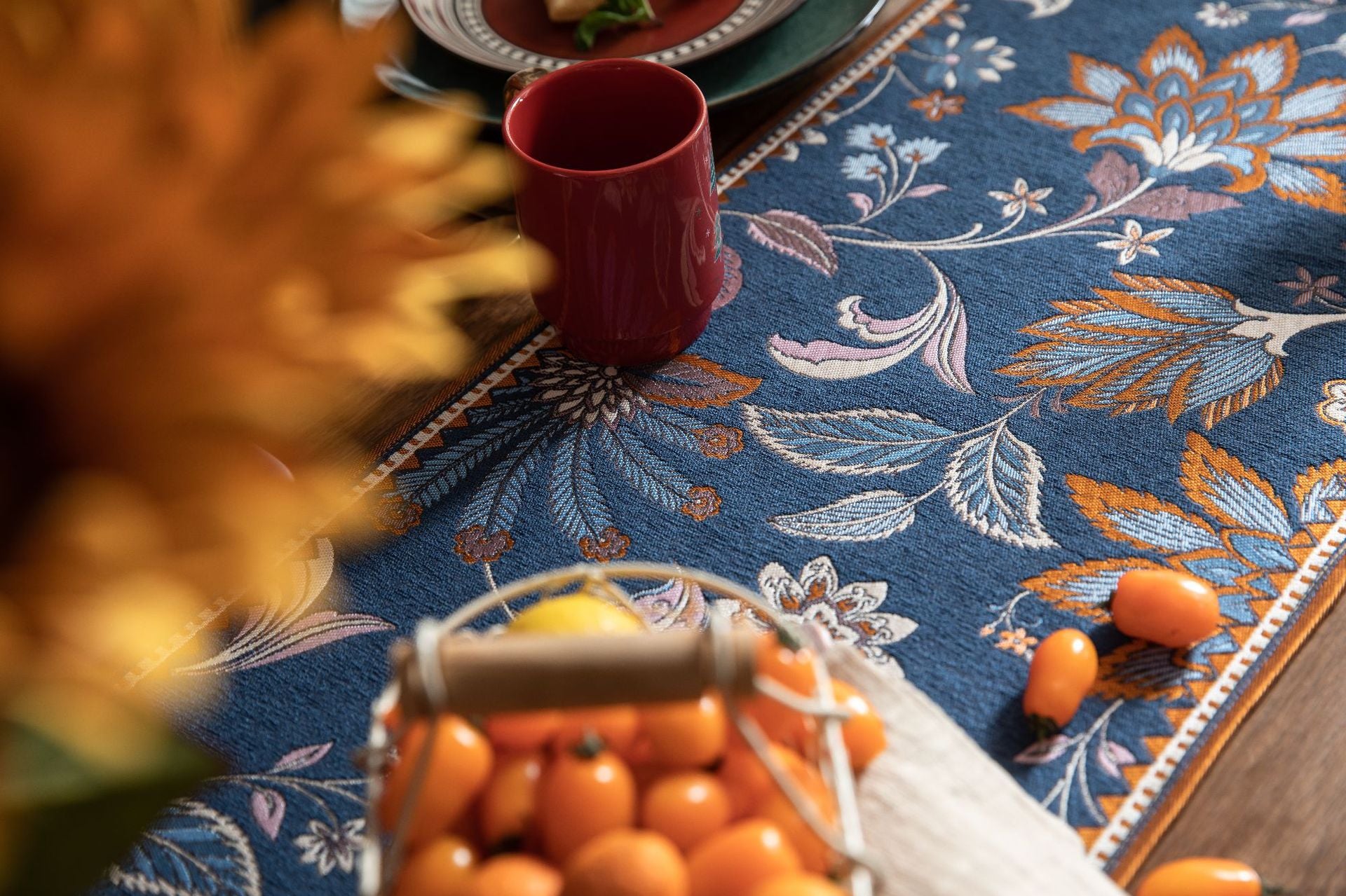 Paityn Floral Print Table Runner - Elegant Decorative Dining Table Cover for Weddings, Parties & Home Decor