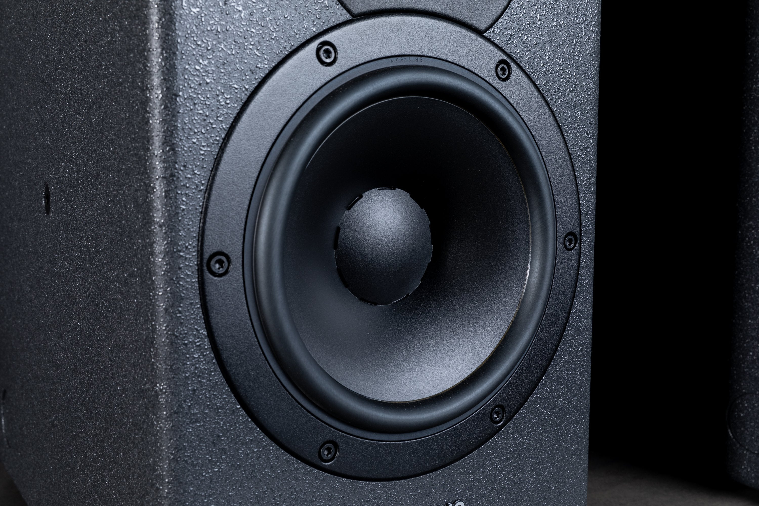 Dynaudio Core Professional Studio Monitor Speakers - High-Performance Audio for Music Production, Mixing & Mastering | Perfect for Home Studios & Professional Recording