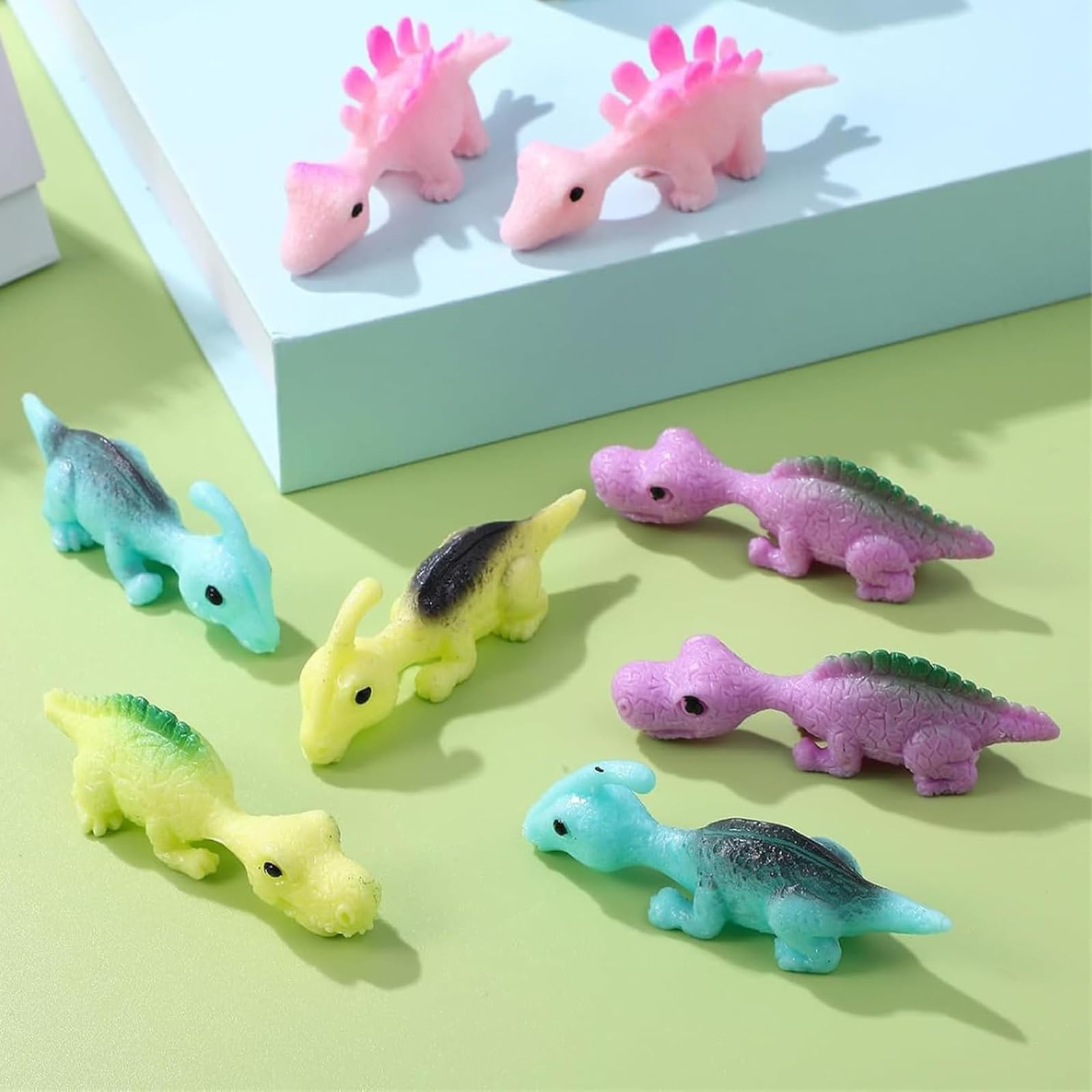 Stretchy Dinosaur Slingshot Finger Toys - 20PCS Sticky Elastic Dino Catapult for Kids, Fun Party Favors & Classroom Rewards - Perfect for Stress Relief, Office Desk Toys and Outdoor Games