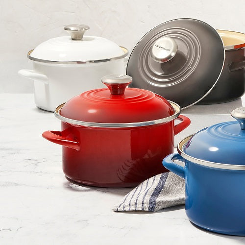 Le Creuset Traditional Petite Stockpot - 2.75 Qt Enameled Cast Iron Dutch Oven for Soups, Stews & Slow Cooking | Stovetop & Oven Safe | Perfect for Small Kitchens & Camping