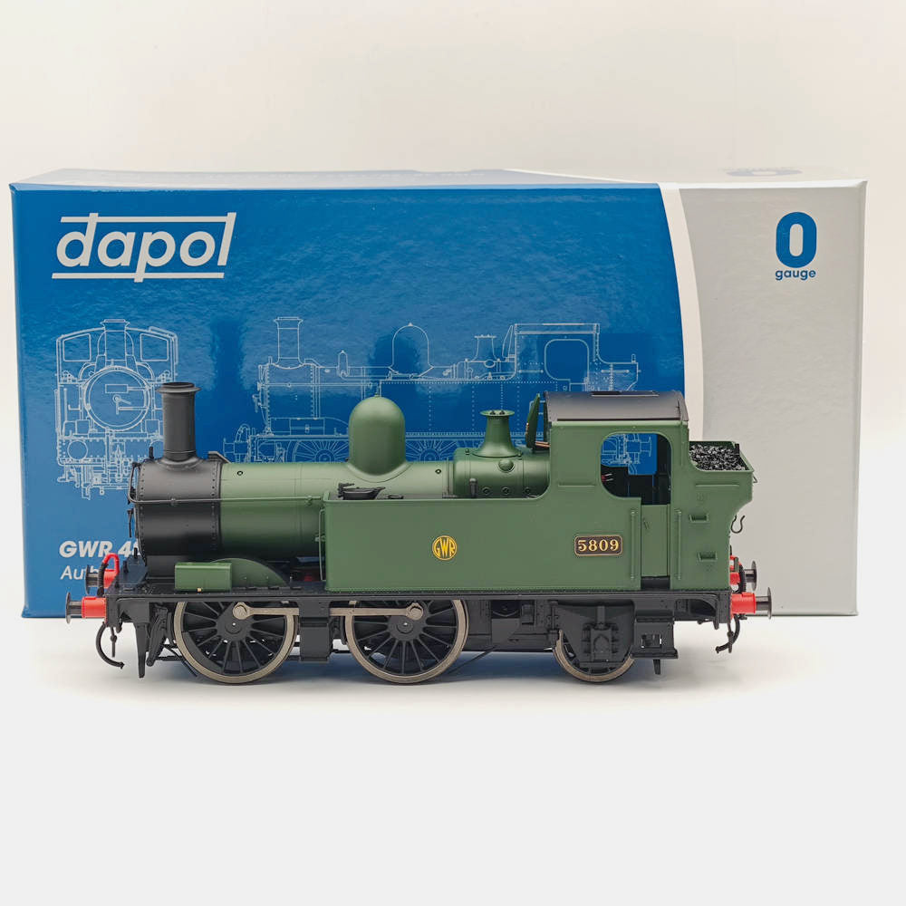 Dapol 7S-006-051 O Gauge 58xx Class GWR Shirtbutton Green 5809 21DCC Model Train Locomotive - Perfect for Railway Enthusiasts & Collectors