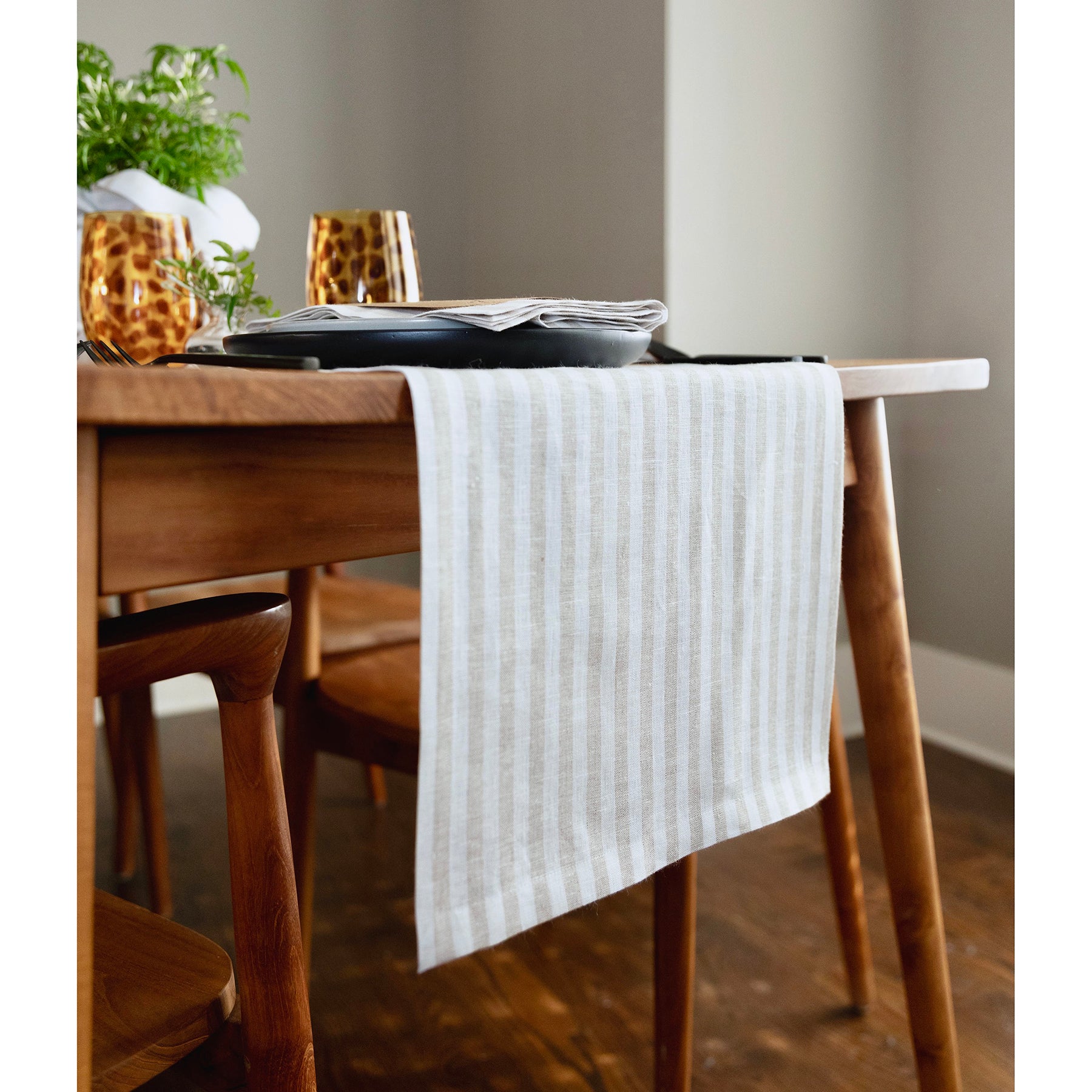 Amalfi Stripe Table Runner - Elegant Dining Decor for Weddings, Parties & Holiday Tablescapes