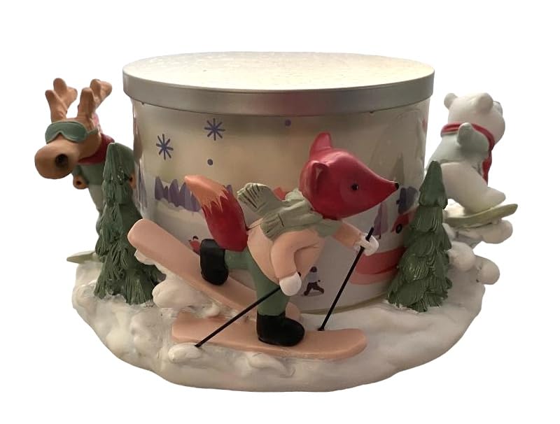 Yankee Candle 3-Wick Snow Globe Wonderland Scented Candle with Holiday Jar Holder - 2-Piece Set for Christmas Decor & Cozy Winter Ambiance