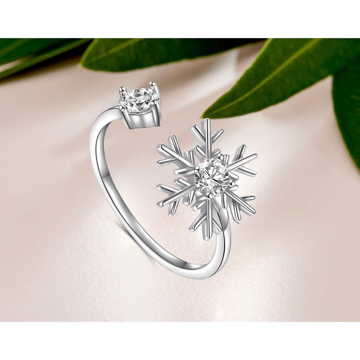 DAOCHONG S925 Sterling Silver Snowflake Jewelry Set for Women - Necklace, Earrings, Bracelet & Ring | Elegant Winter Holiday Gift for Christmas, Party & Special Occasions