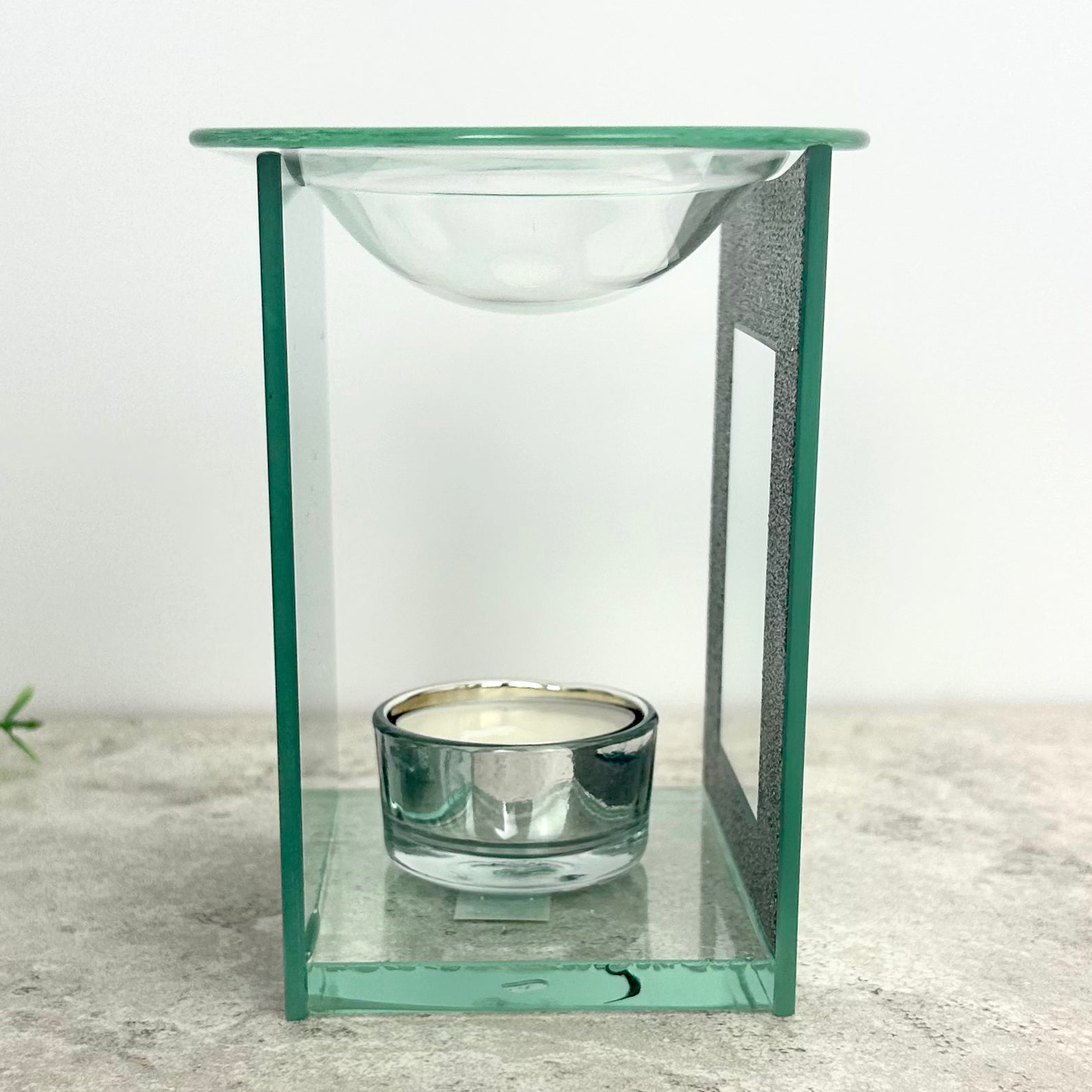 Silver Glitter Feather Memorial Oil Burner - Elegant Aromatherapy Diffuser for Home, Meditation & Spiritual Ceremonies