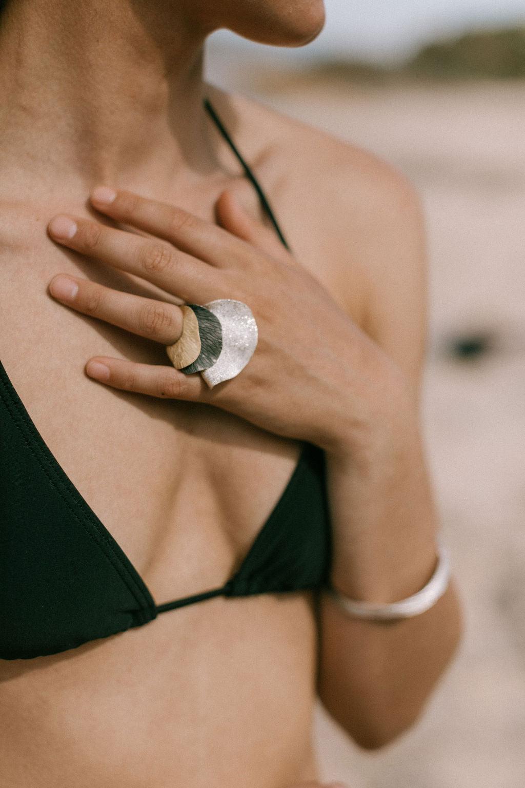 Elegant Silver Wave Ring for Women - Medium Size Stackable Boho Jewelry - Perfect for Casual Wear, Beach Outfits & Layering