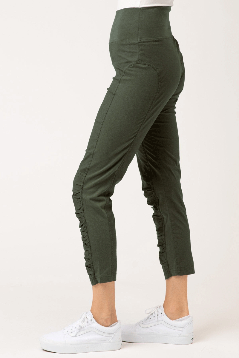 High Waist Jetter Crop Leggings for Women - Comfortable Workout Yoga Pants with Tummy Control - Perfect for Running, Gym & Lounge Wear