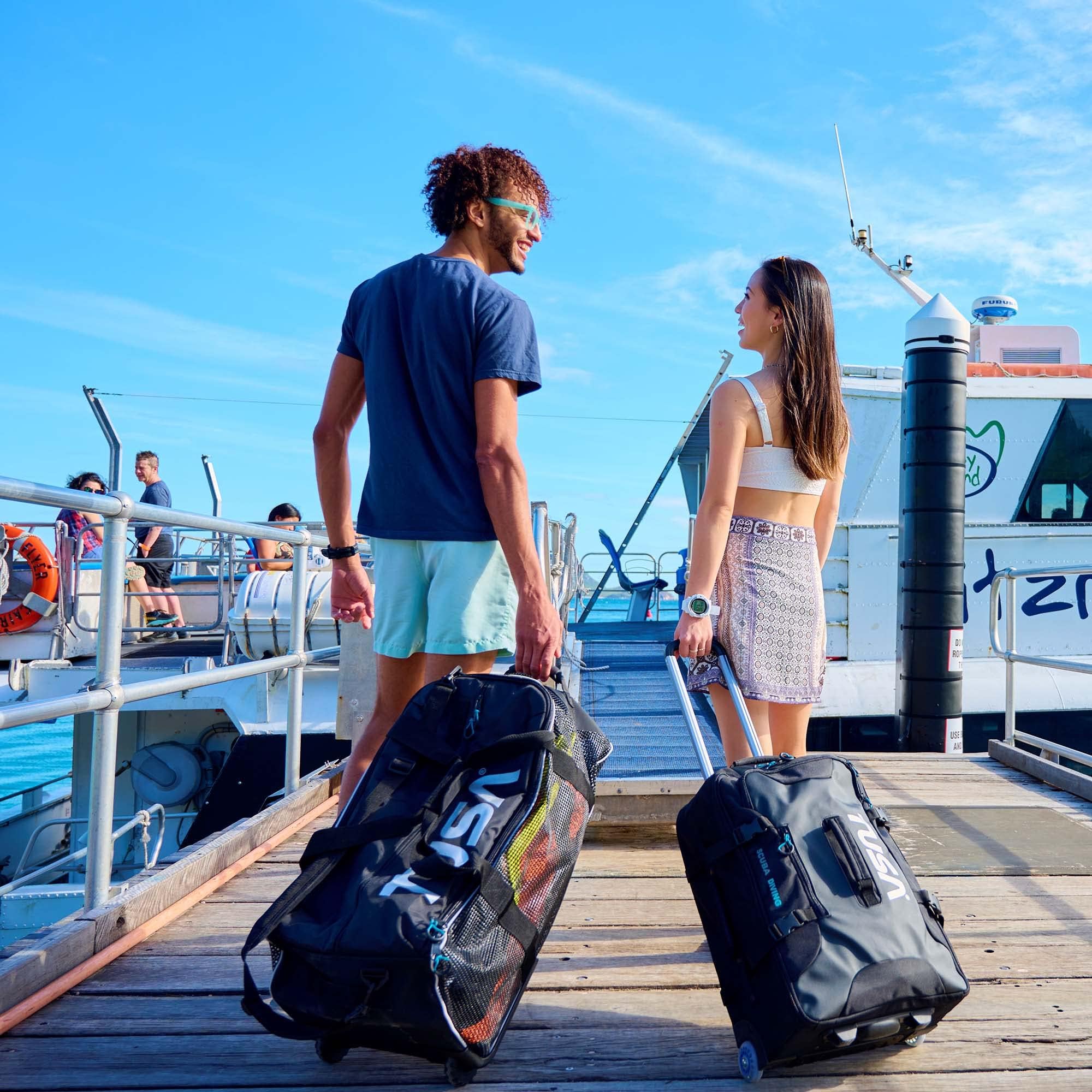 TUSA Rolling Luggage Bag - Lightweight Durable Spinner Suitcase with 360° Wheels for Travel, Business Trips & Vacations
