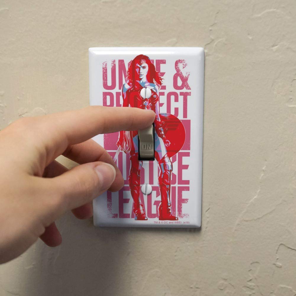 Justice League Movie Wonder Woman Unite & Protect Plastic Wall Decor Light Switch Plate Cover - Superhero Home Decor for Bedroom, Living Room, Office