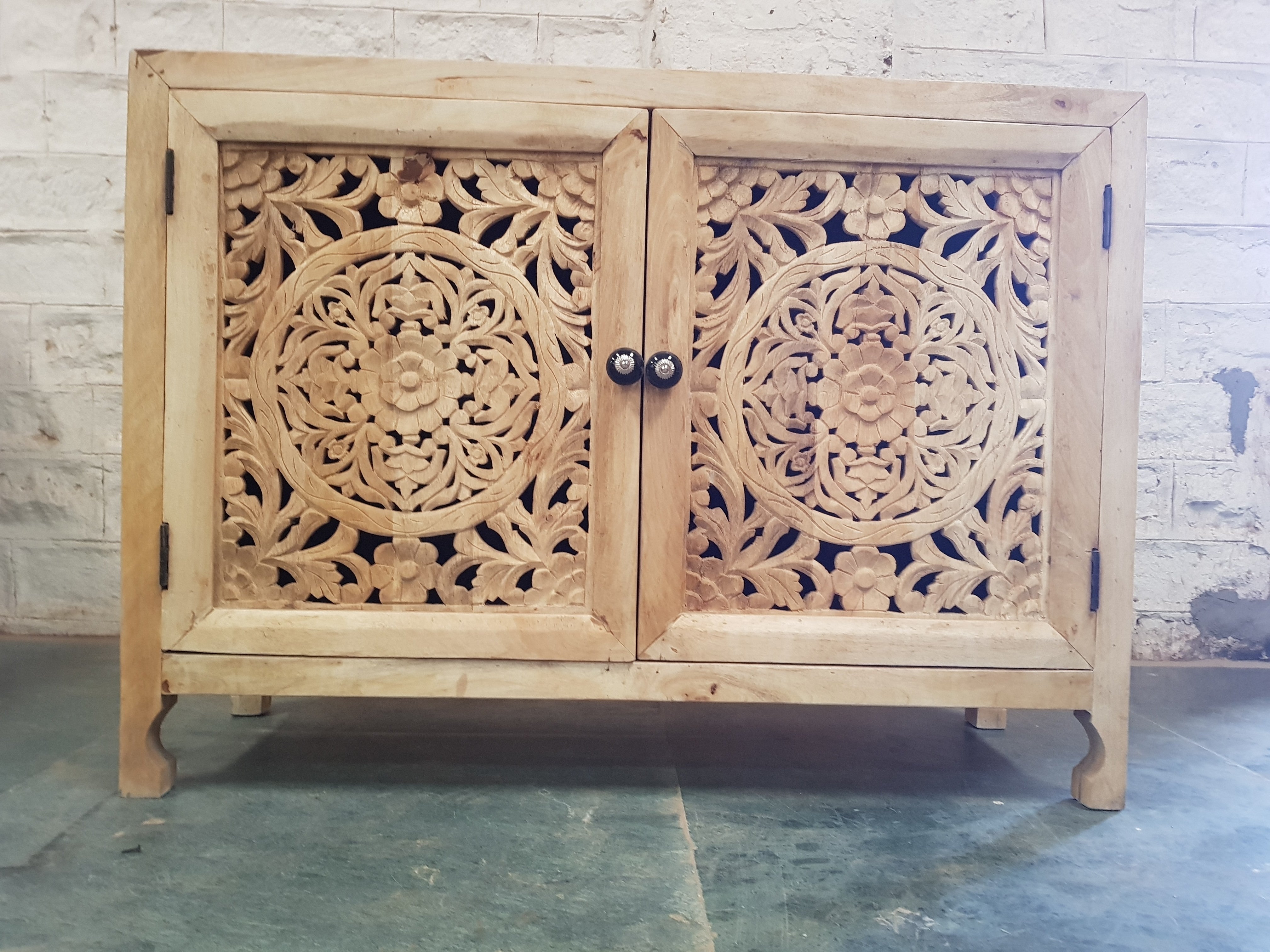Hand Carved Indian Solid Wood Buffet Cabinet Sideboard - Traditional Dynasty Design for Dining Room Storage & Display