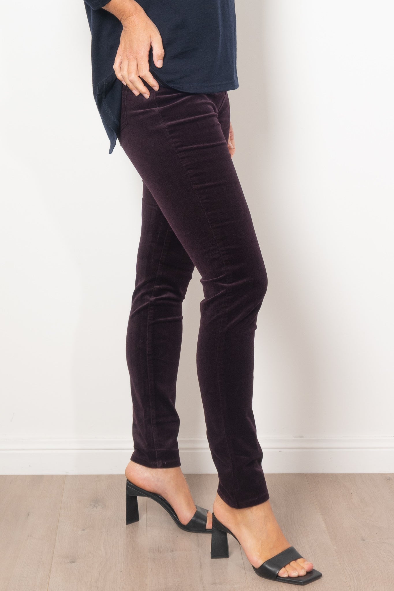 Vassalli Women's Fine Skinny Corduroy Pull On Pants - Stretch Comfort Fit for Work, Casual & Travel