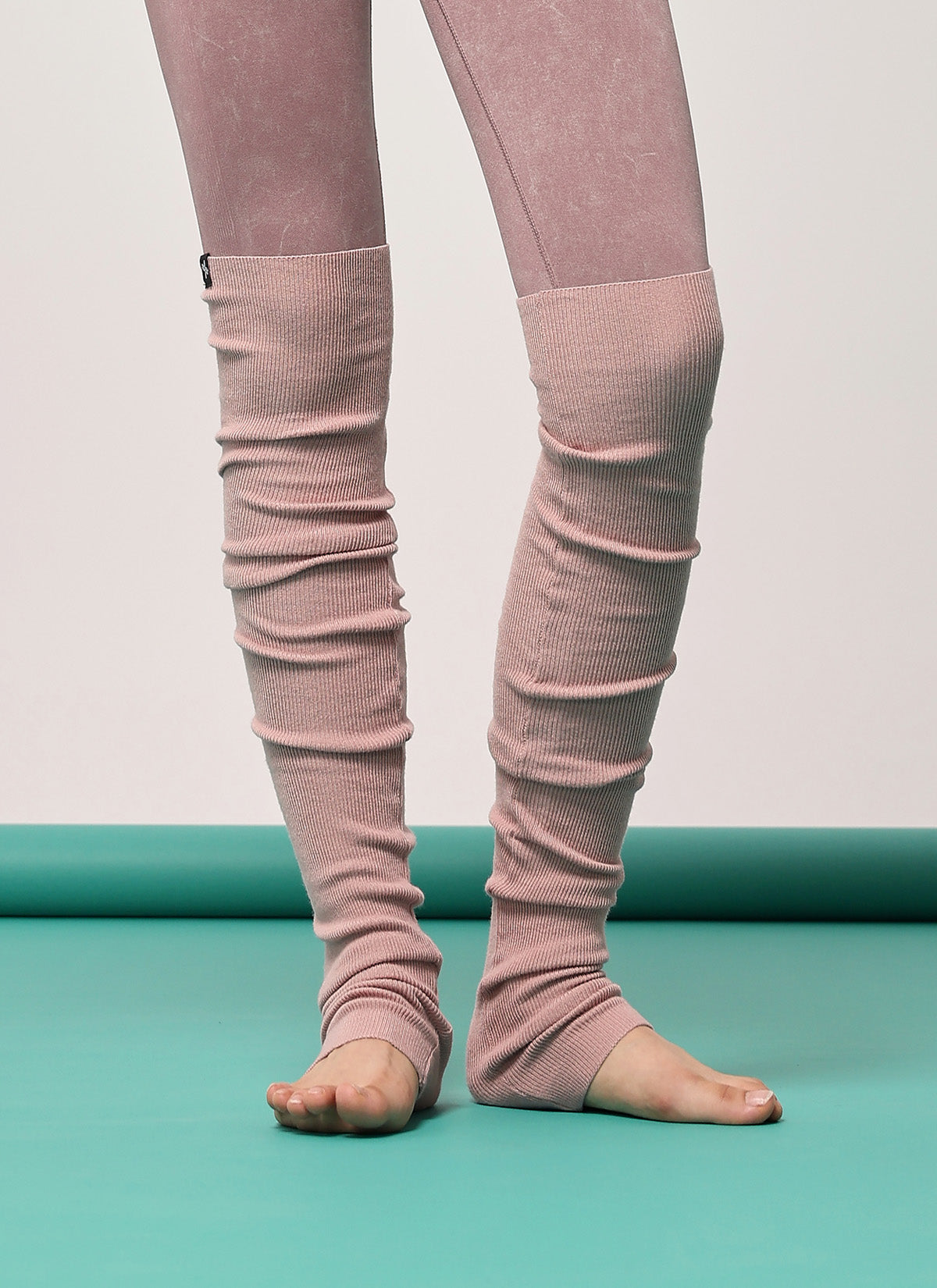 Women's Knitted Ribbed Leg Warmers - Cozy Winter Accessories for Yoga, Dance & Outdoor Activities