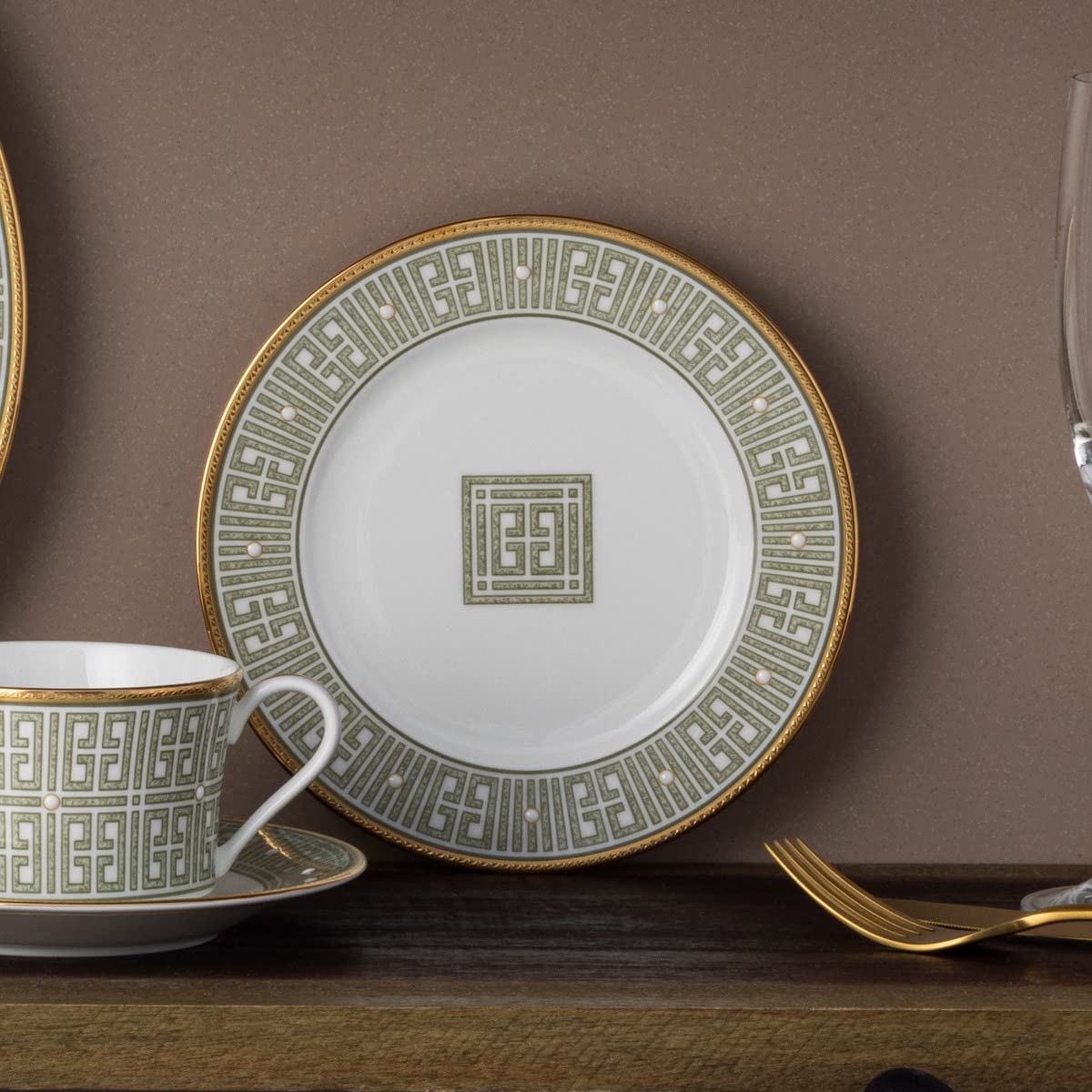 Noritake Infinity Green Gold 6.5