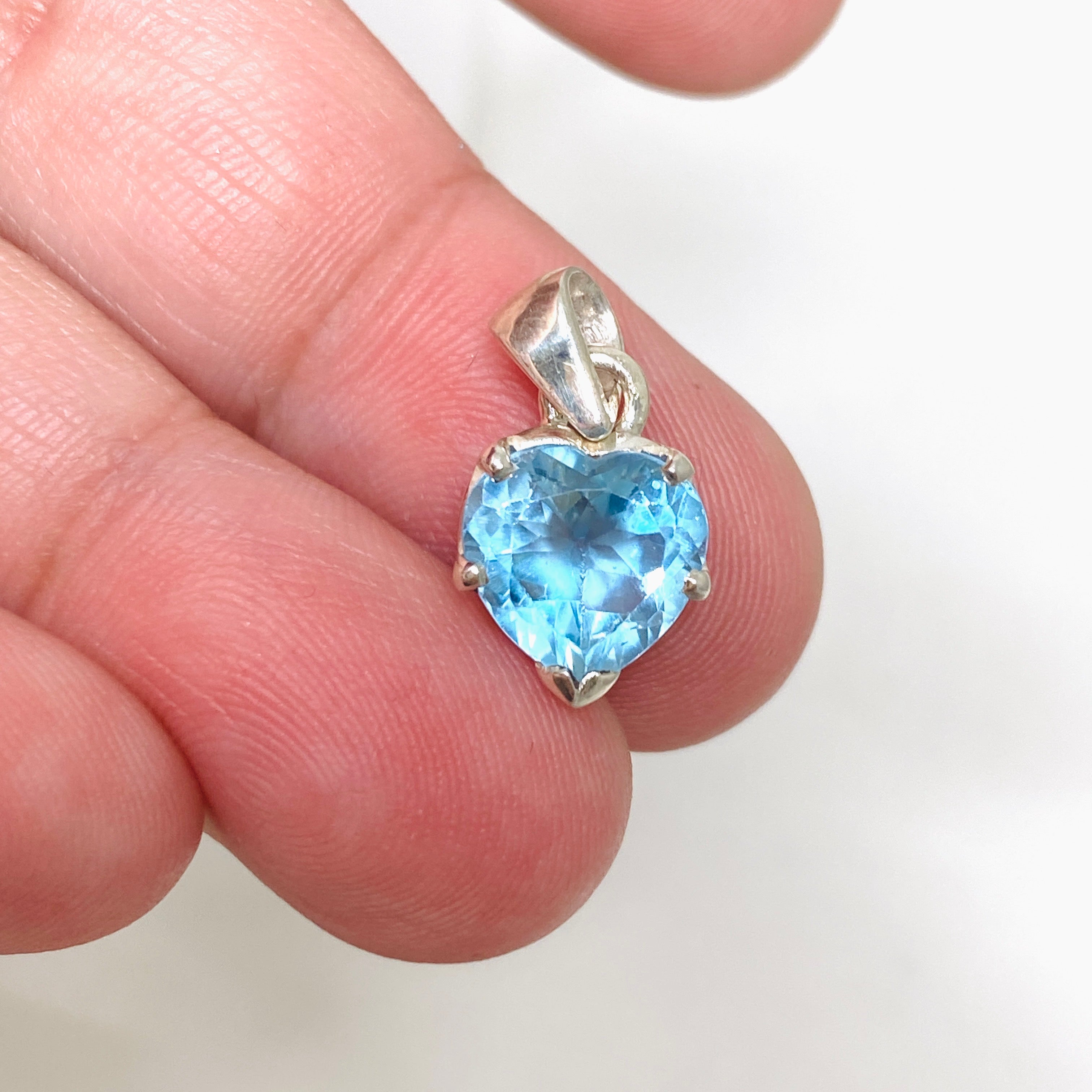 Blue Topaz Heart Faceted Pendant Necklace - PPGJ780 | Elegant Jewelry Gift for Women, Perfect for Valentine's Day, Anniversary & Special Occasions