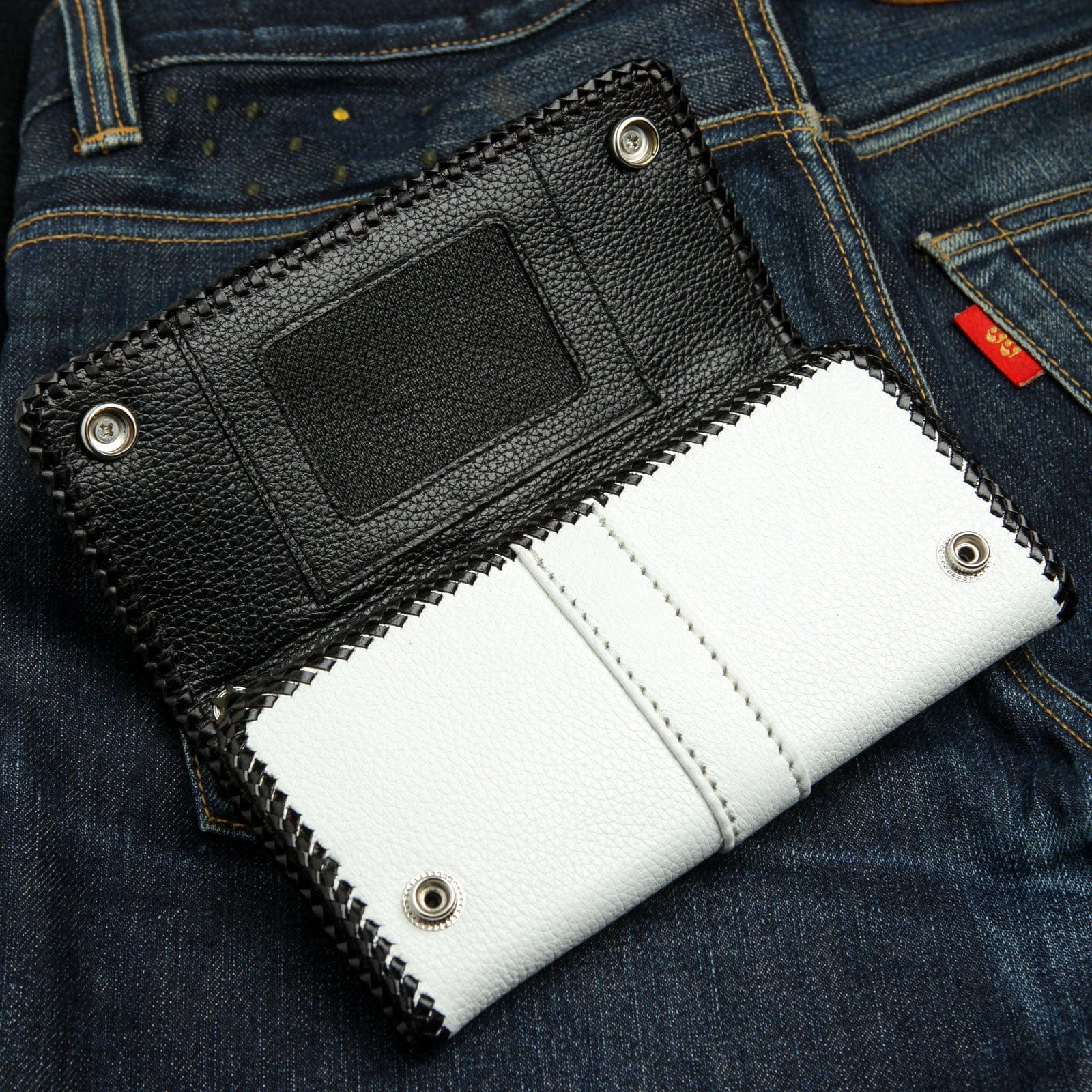 Genuine White Leather Biker Wallet with Scorpion Carving - Stylish & Durable Motorcycle Wallet for Men - Perfect for Riding, Travel & Everyday Use