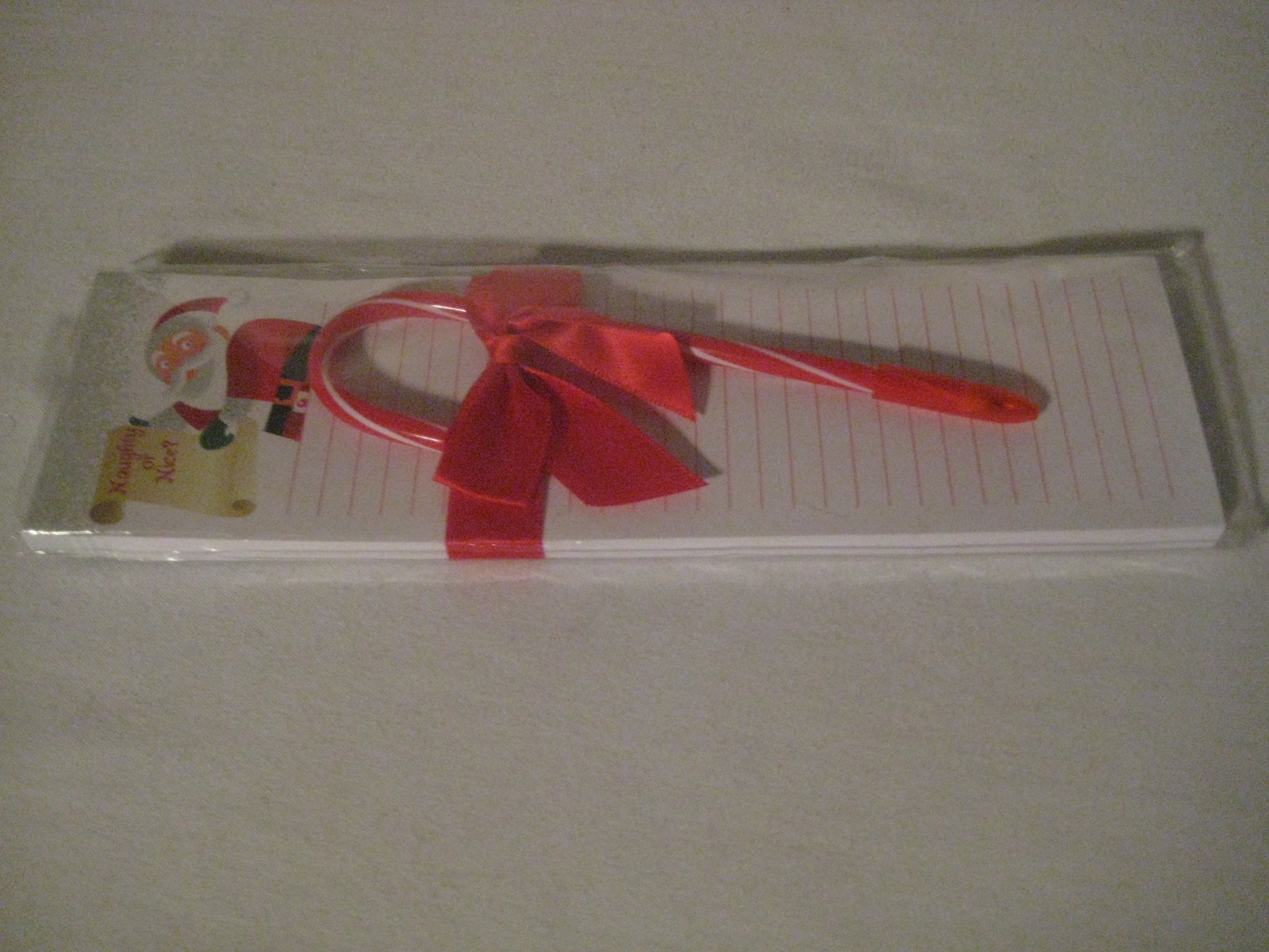 Magnetic Notepad with Candy Cane Pen - Refillable Memo Pad & Holiday Writing Gift Set for Office, School, Home Use (Christmas, Stocking Stuffer, Whiteboard Notes)