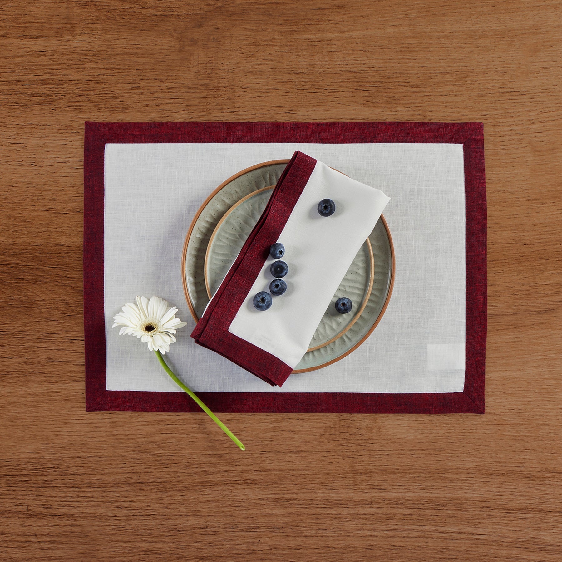 Premium Classic Cotton Napkins - Set of 4 for Elegant Dining, Dinner Parties & Home Decor - Soft & Absorbent Table Linens