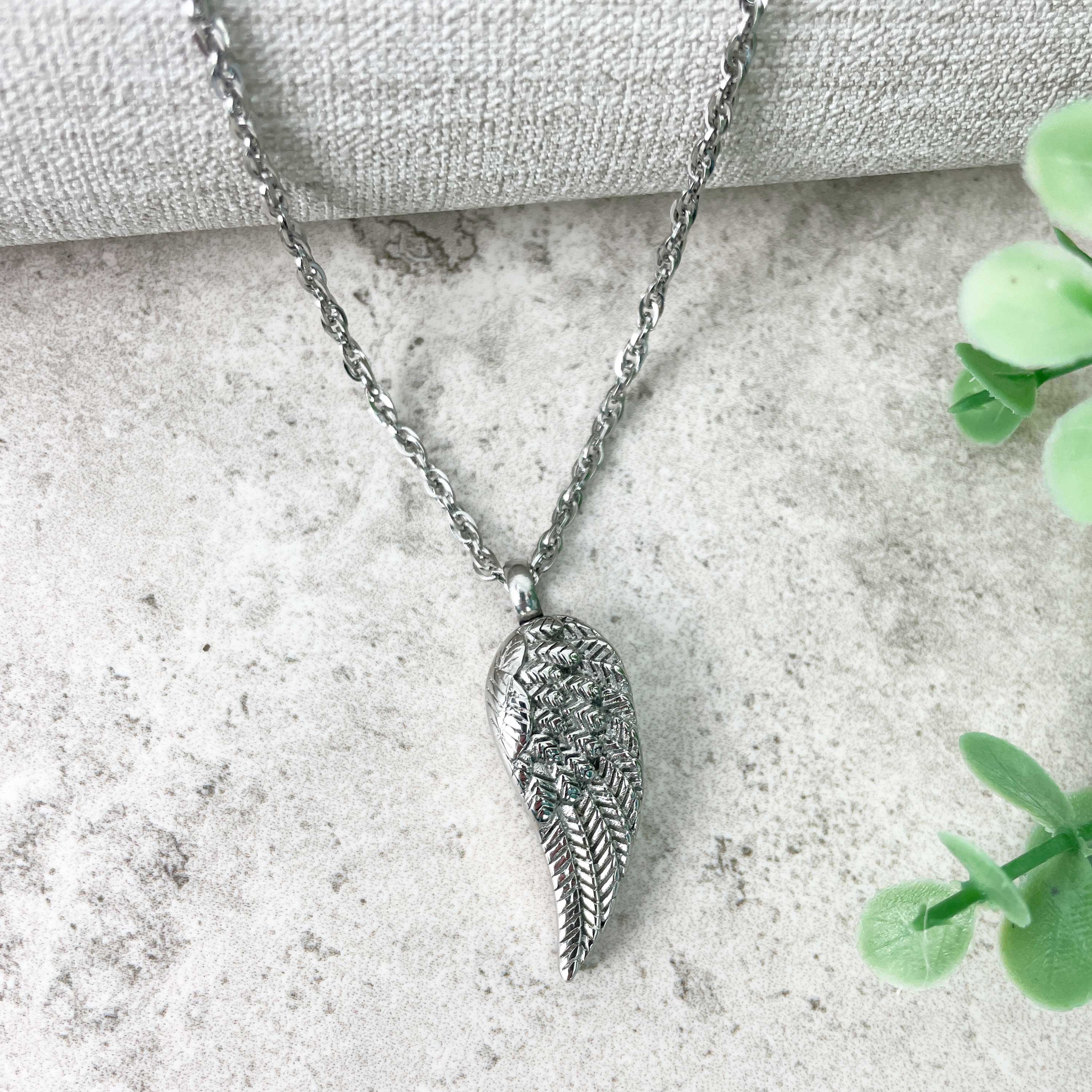 Angel Wing Cremation Ashes Memorial Urn Necklace - Keepsake Jewelry for Loved Ones | Perfect for Memorials, Funerals & Keeping Memories Close