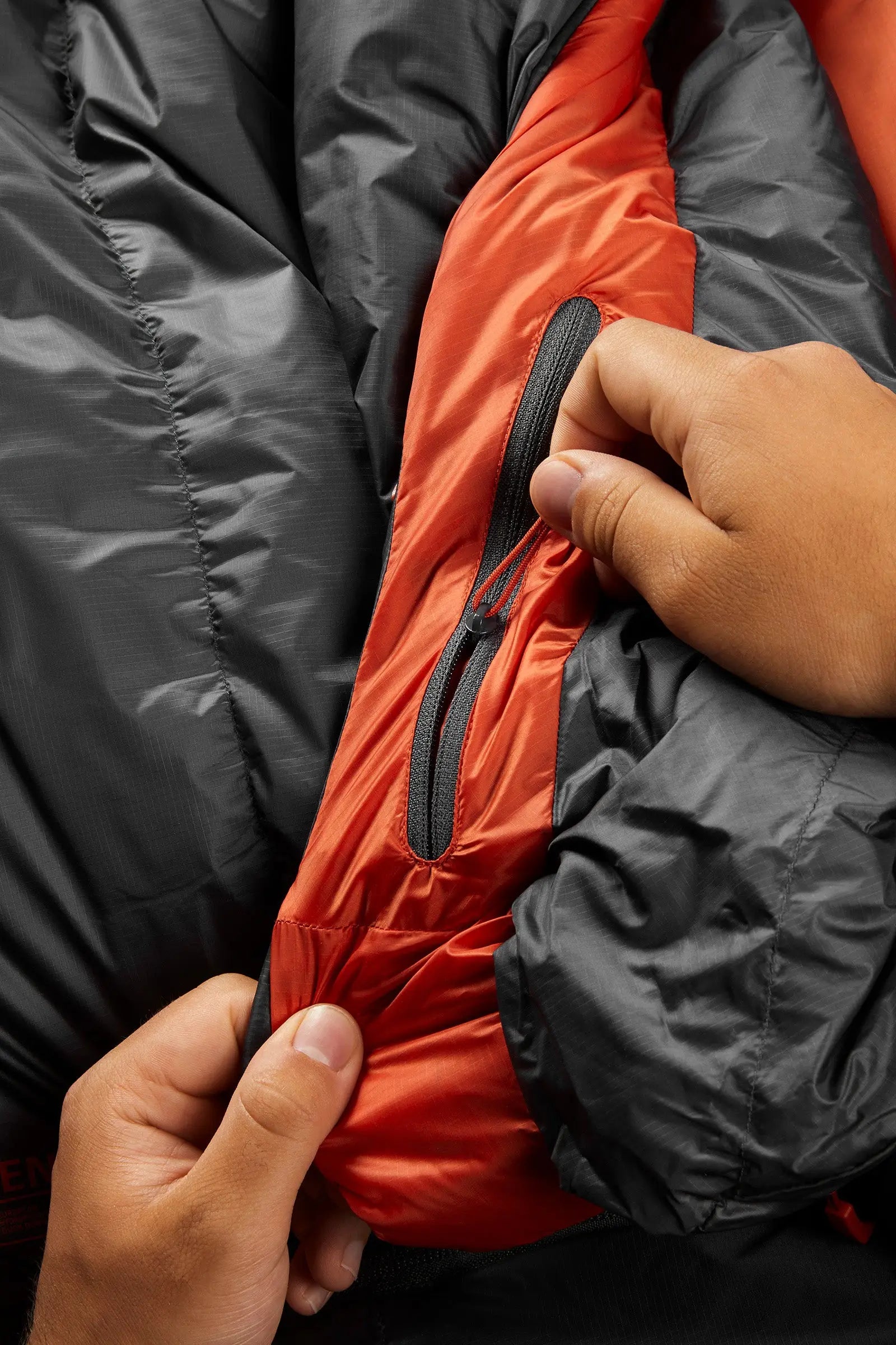 Ascent 500 Down Sleeping Bag - Lightweight & Waterproof for Camping, Hiking & Backpacking - Comfort Rating 24°F (-5°C) - QSD 35 Technology - Perfect for Cold Weather Adventures