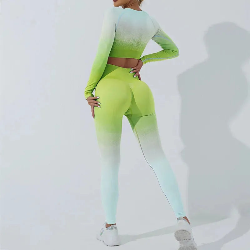 Seamless Women's Yoga Set - Workout Tracksuit Sportswear Gym Clothing with Long Sleeve Crop Top & High Waist Leggings - Gradient Fitness Outfit for Yoga, Pilates, Running & Gym Training