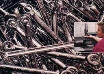 Wright Tool 9389 Ratcheting Box Wrench - 1-1/8 x 1-1/4 Inch Double End Imperial Size - Professional Automotive & Industrial Tool for Tight Spaces and Heavy-Duty Applications
