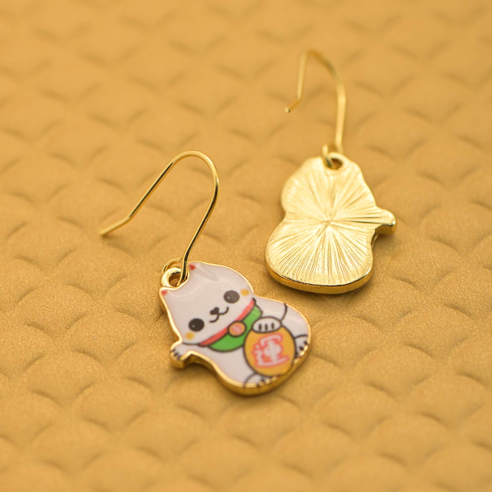Spinningdaisy Cat Mom Earrings - Gift for Cat Lovers | Perfect for Pet Owners