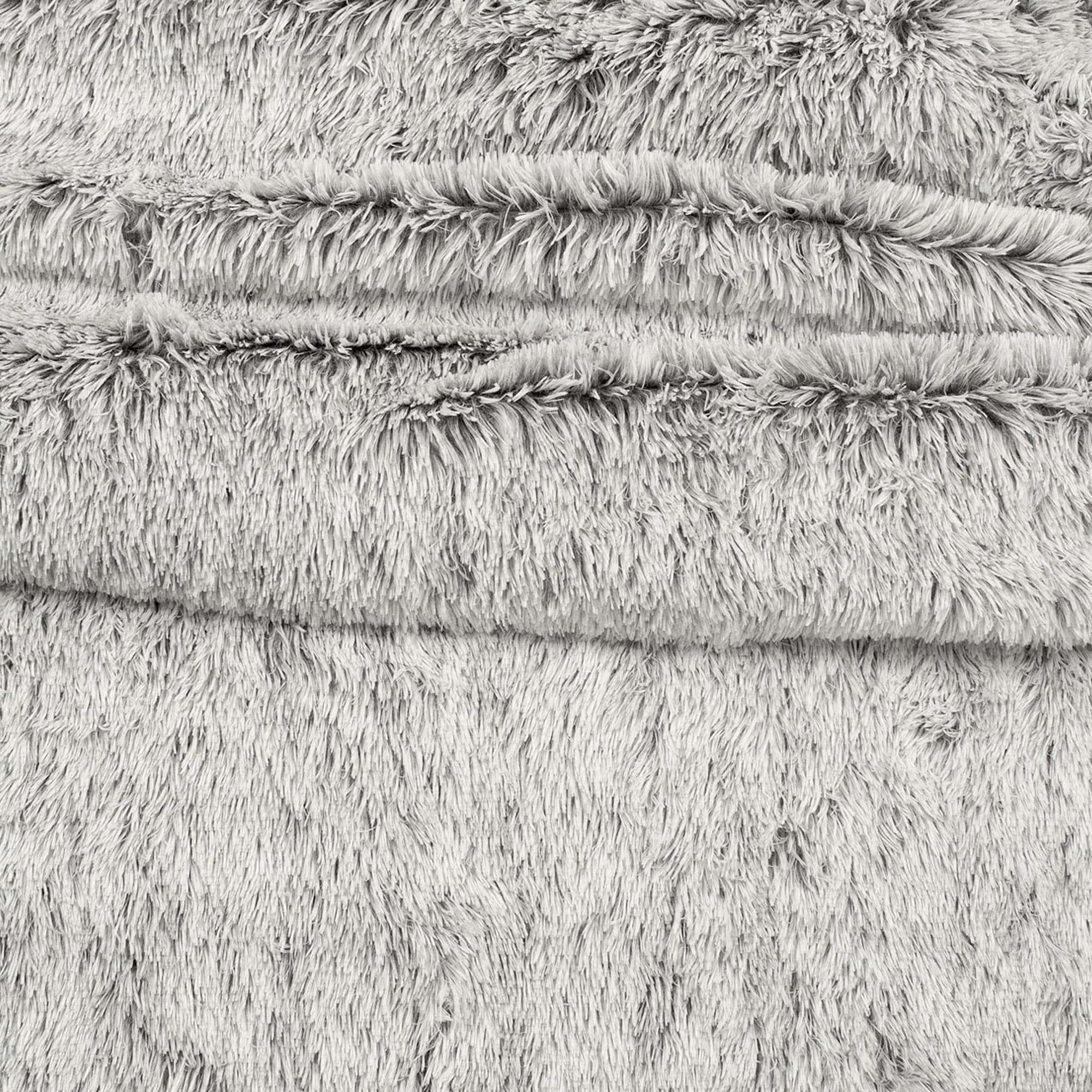 Emma Cozy Ultra Soft Two Tone Faux Fur Comforter Set - King Size Bedding with Pillow Shams - Luxury Winter Warm Comforter for Bedroom Decor & Cozy Nights