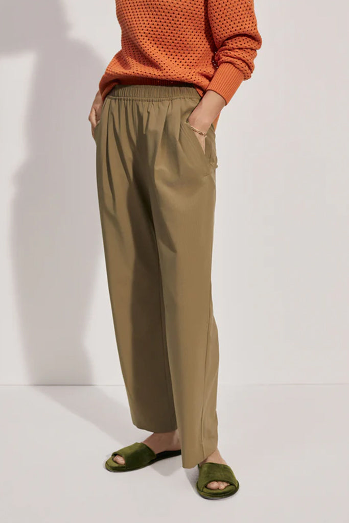 Varley Tacoma Straight Pleat Pants - Women's High-Waisted Trousers in Martini Olive, Size 28 | Office Wear, Business Casual & Travel Outfits