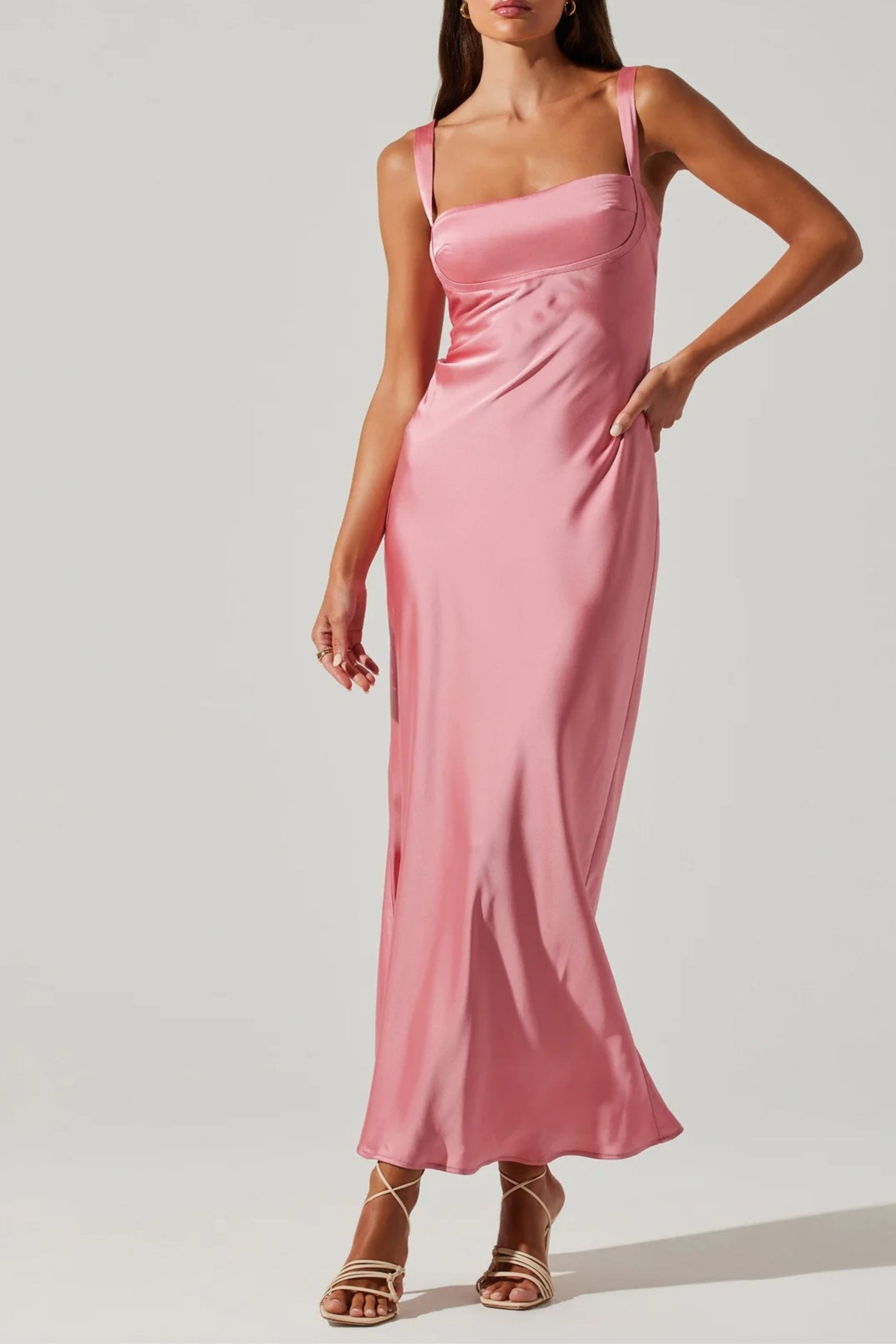 Astr Stacie Dress - Elegant Women's Party Dress for Evening Events, Weddings & Special Occasions | Flattering Fit & Stylish Design