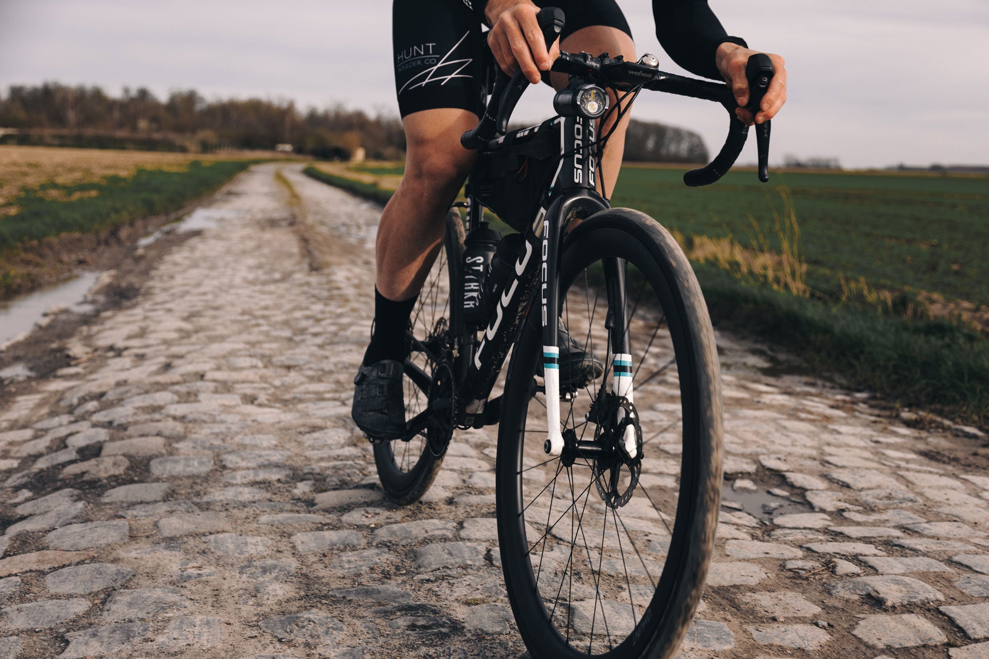 HUNT 40 Carbon Disc Wheelset IC355 - Lightweight Carbon Fiber Road Bike Wheels for Racing & Performance Cycling | Perfect for Road Racing, Triathlons & Endurance Rides