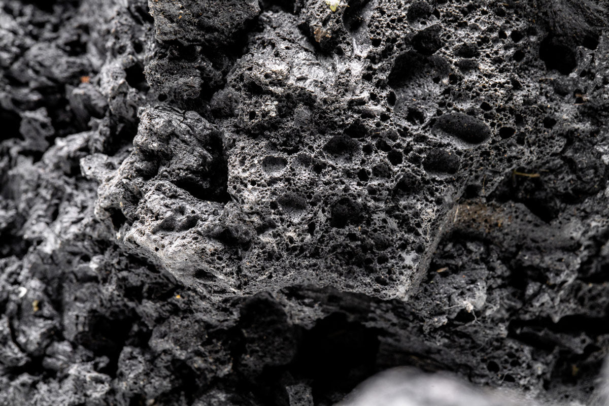 Premium Black Lava Rocks for Landscaping - Natural Volcanic Stones for Garden Decor, Aquariums & Fire Pits - Heat Resistant, Porous & Lightweight (10 lbs)