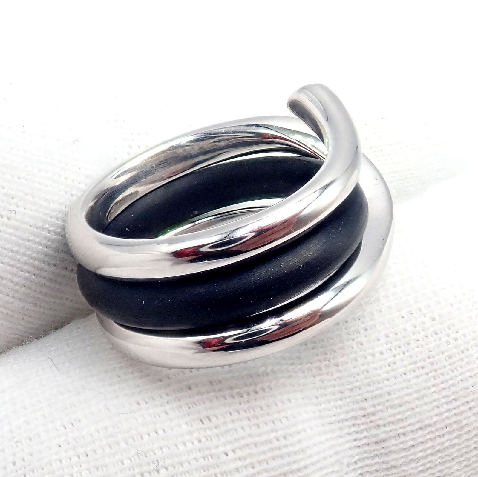 Authentic Georg Jensen 18K White Gold Magic Rubber Ring Size 5.5 - Elegant Wedding Band & Everyday Jewelry for Women