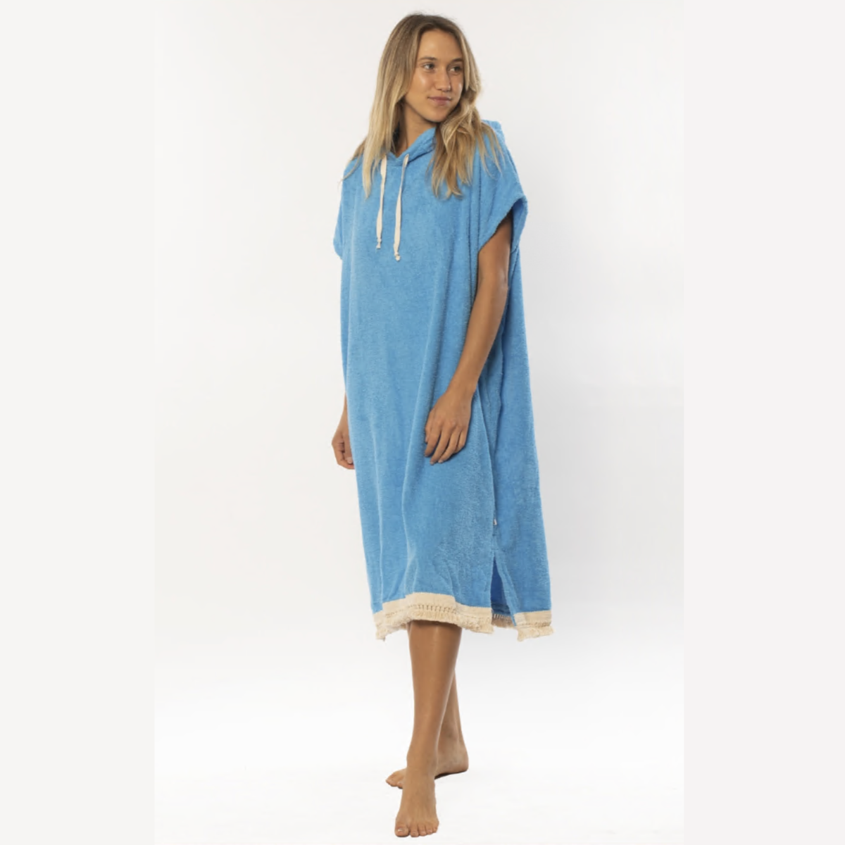 Sisstr Playa Hooded Towel - Soft & Absorbent Changing Towel for Kids & Adults - Ocean Blue - Perfect for Beach, Pool & Spa Days