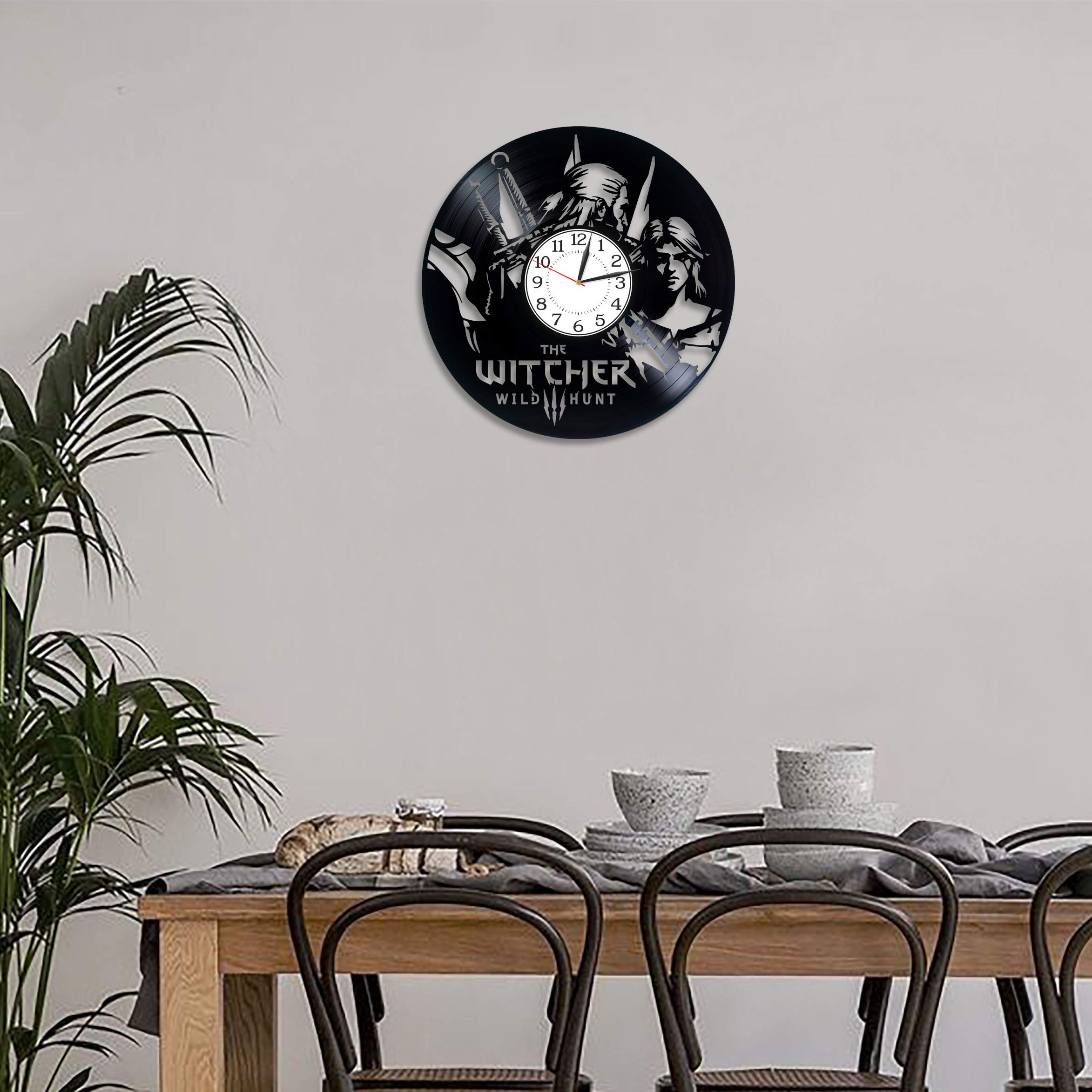 12 Inch Vinyl Video Game Wall Clock - Retro Gamer Decor for Men, Perfect for Gaming Room, Bedroom & Man Cave