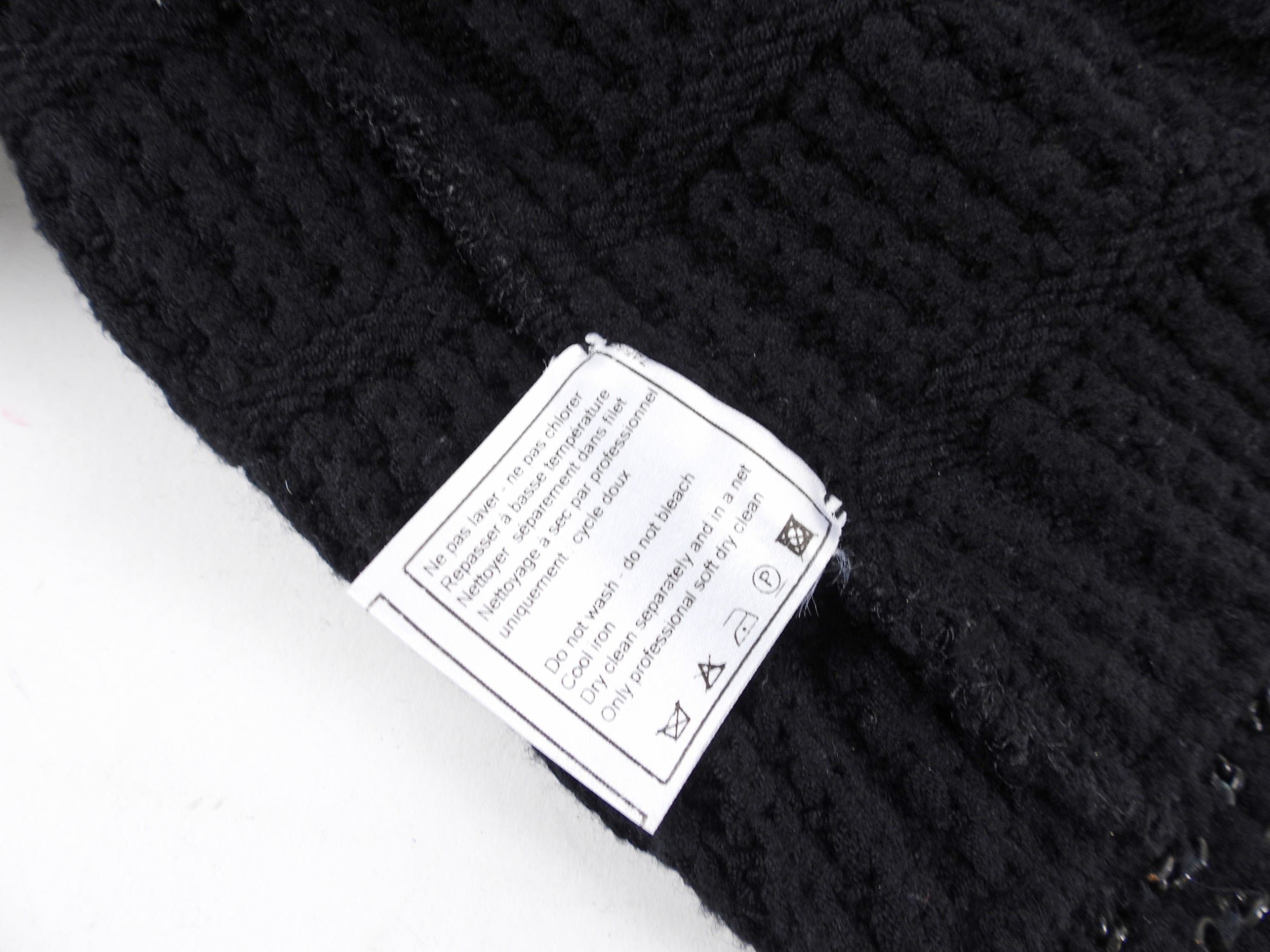 Chanel 05A Black Textured Knit Cardigan Sweater with Chain Trim - Elegant Women's Fashion for Office Wear & Evening Outfits