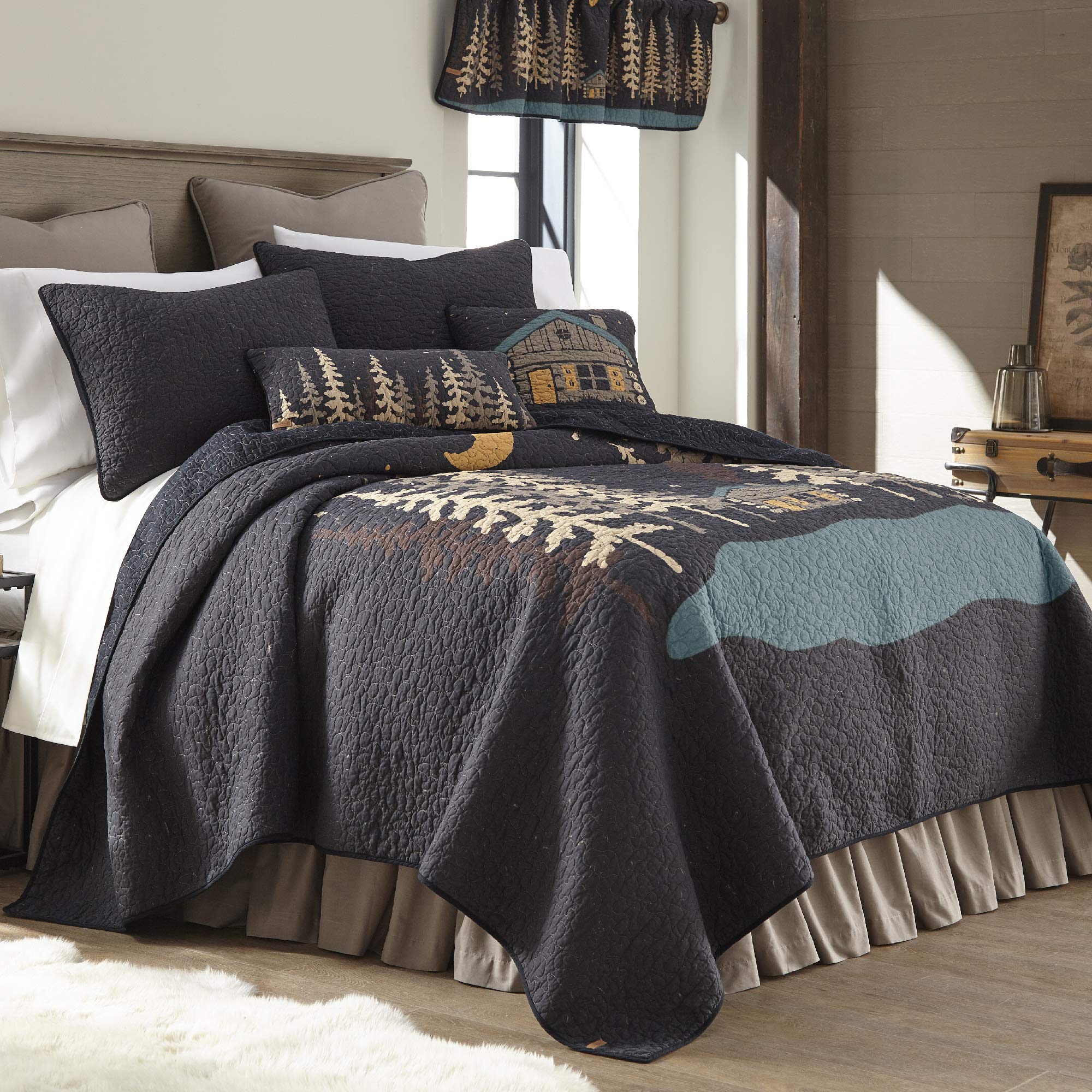 Donna Sharp Moonlit Cabin Cotton Lodge Quilt - Full/Queen Size Forest Pattern Bedding - Machine Washable for Cozy Cabin & Rustic Bedroom Decor