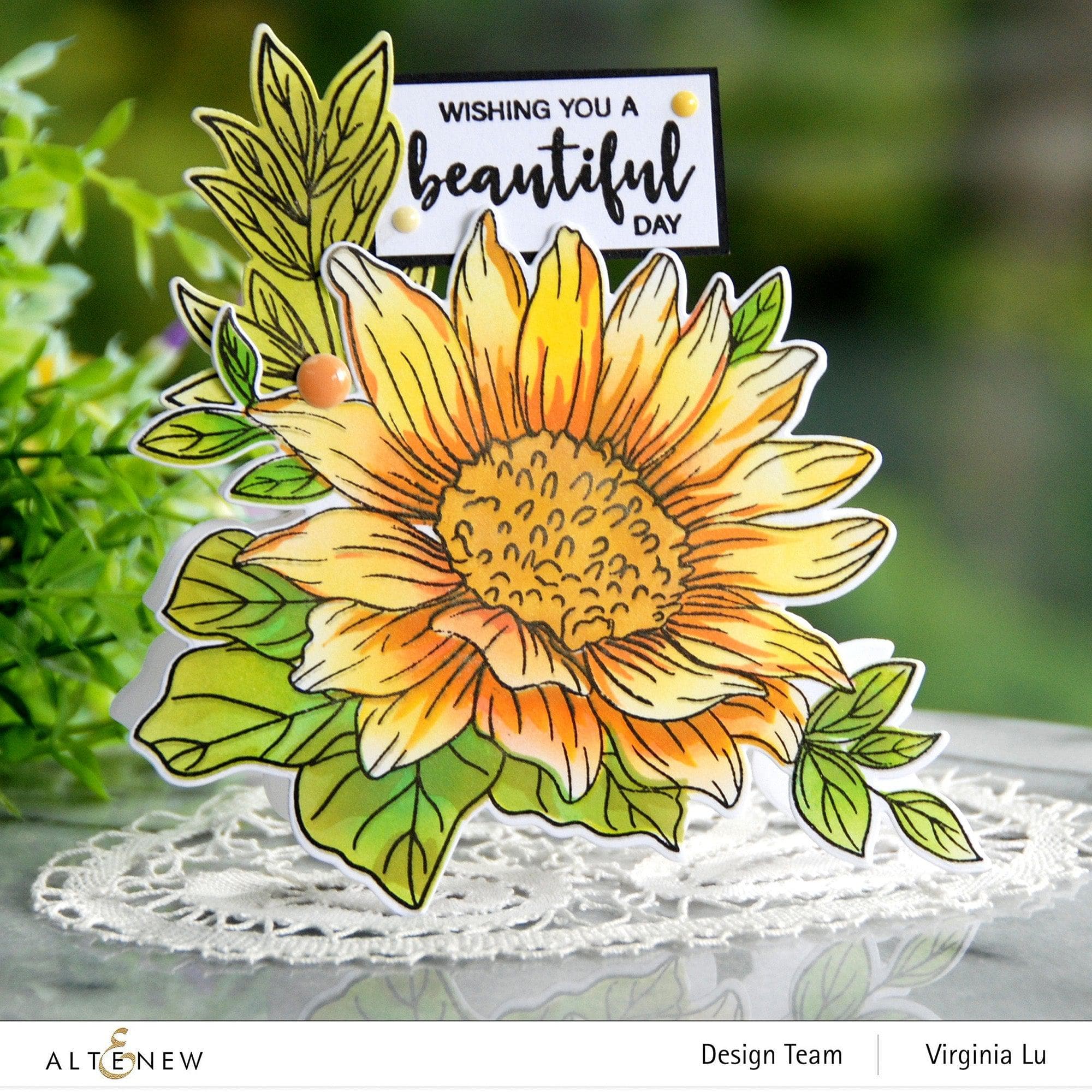 Vibrant Dancing Sunflowers - Solar Powered Animated Decor for Home, Office & Garden | Perfect for Gifts, Parties & Outdoor Decorations