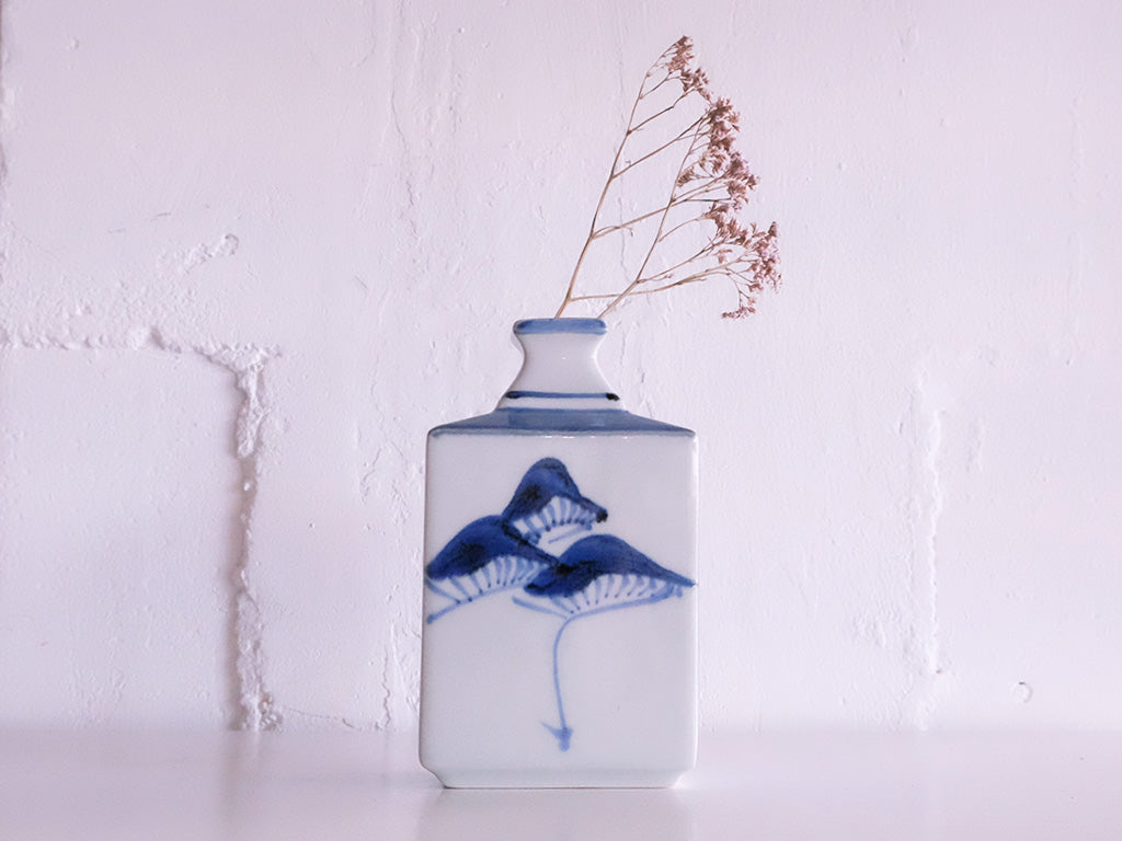 Baizan Gama Pine Design Vase - Handcrafted Ceramic Home Decor for Living Room, Dining Table & Wedding Centerpieces