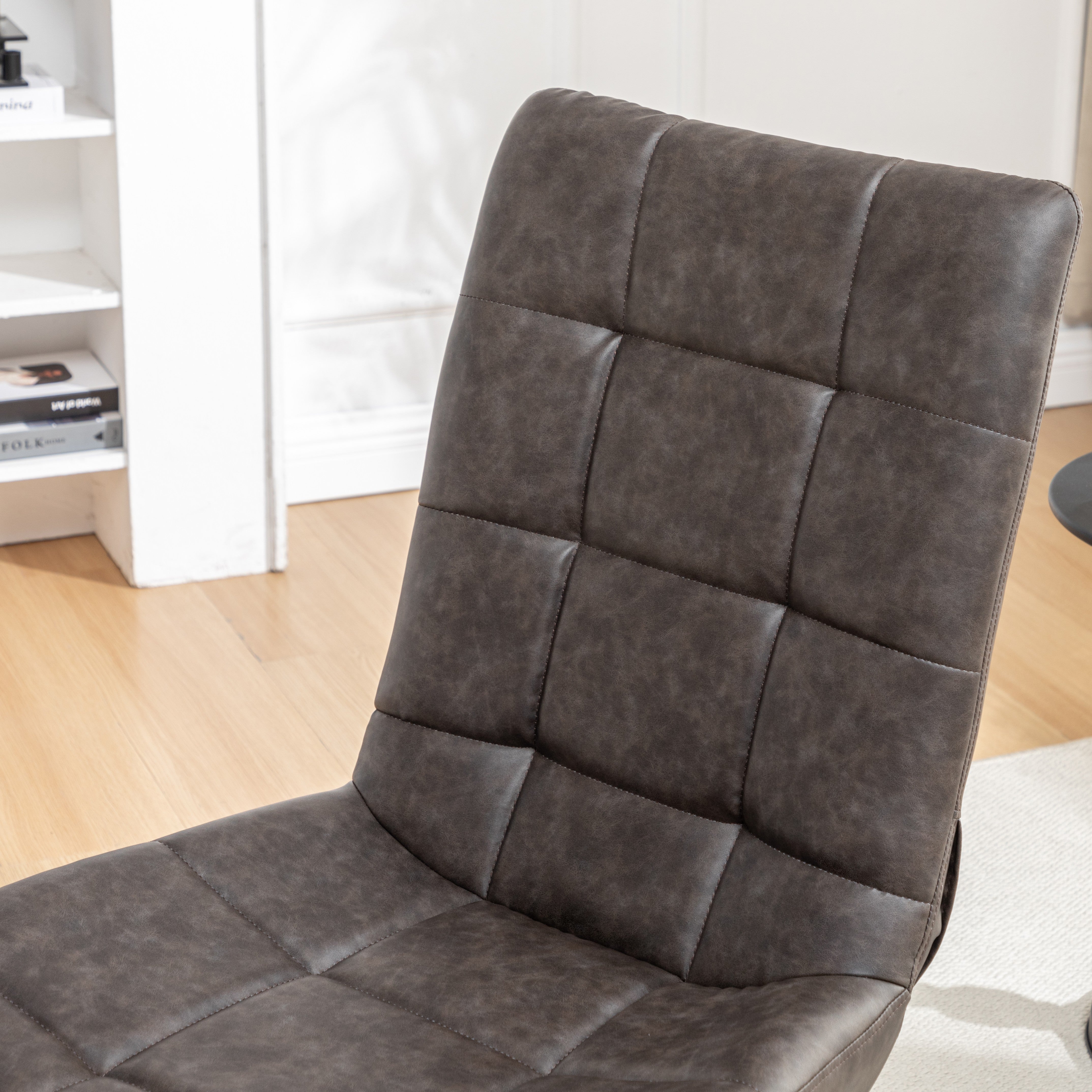 Roundhill Furniture Arlena Faux Leather Tufted Swivel Accent Chair - Modern Living Room Lounge Chair for Home Office, Reading Nook & Bedroom Decor