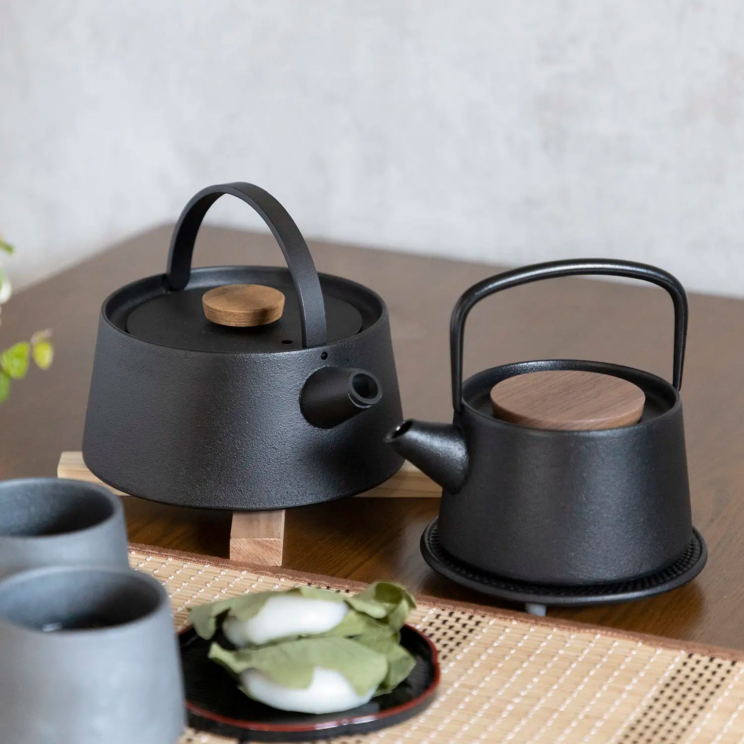 Premium Ikenaga Tetu Nambu Cast Iron Tetsubin Kettle - Traditional Japanese Iron Teapot for Green Tea, Matcha & Herbal Brewing - Perfect for Tea Ceremonies & Home Decor