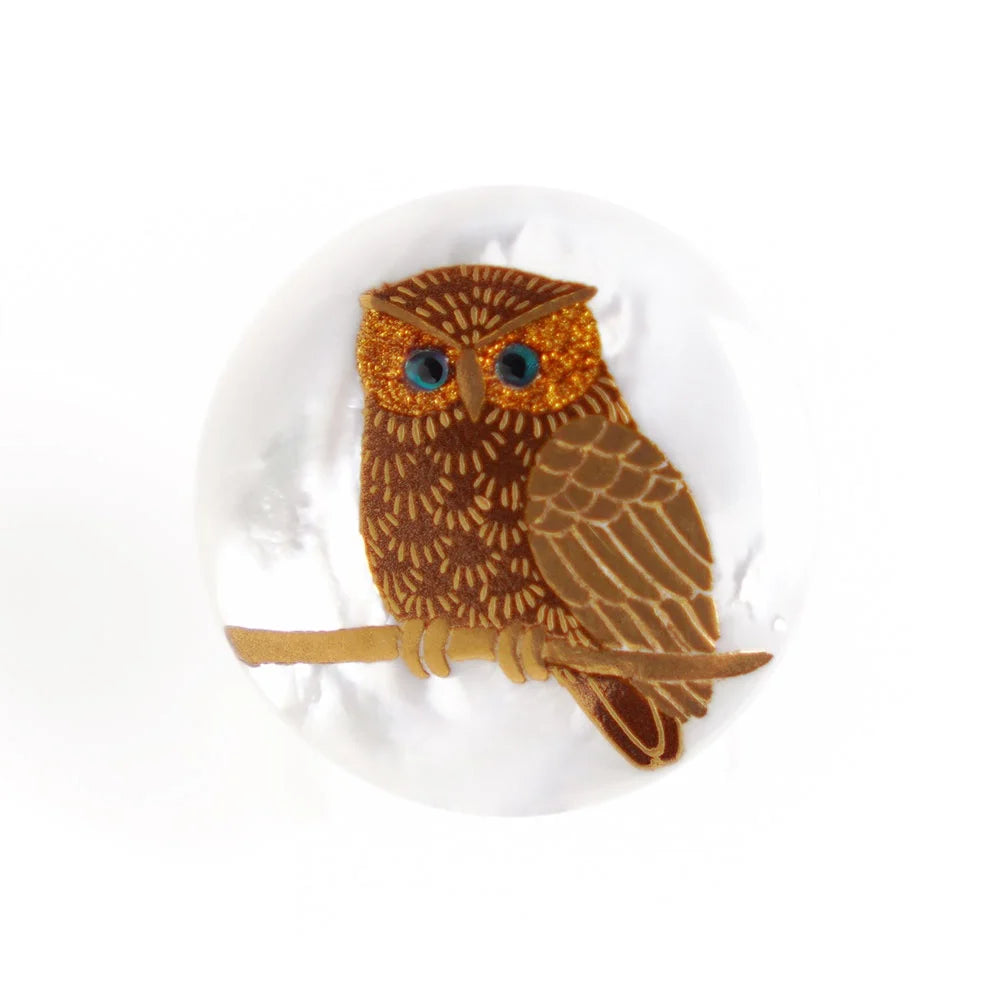 Exquisite Japanese Maki-e Urushi Lacquer Brooch with White South Sea Pearl Shell Owl Design - Traditional Handcrafted Jewelry for Women, Gift for Collectors & Special Occasions