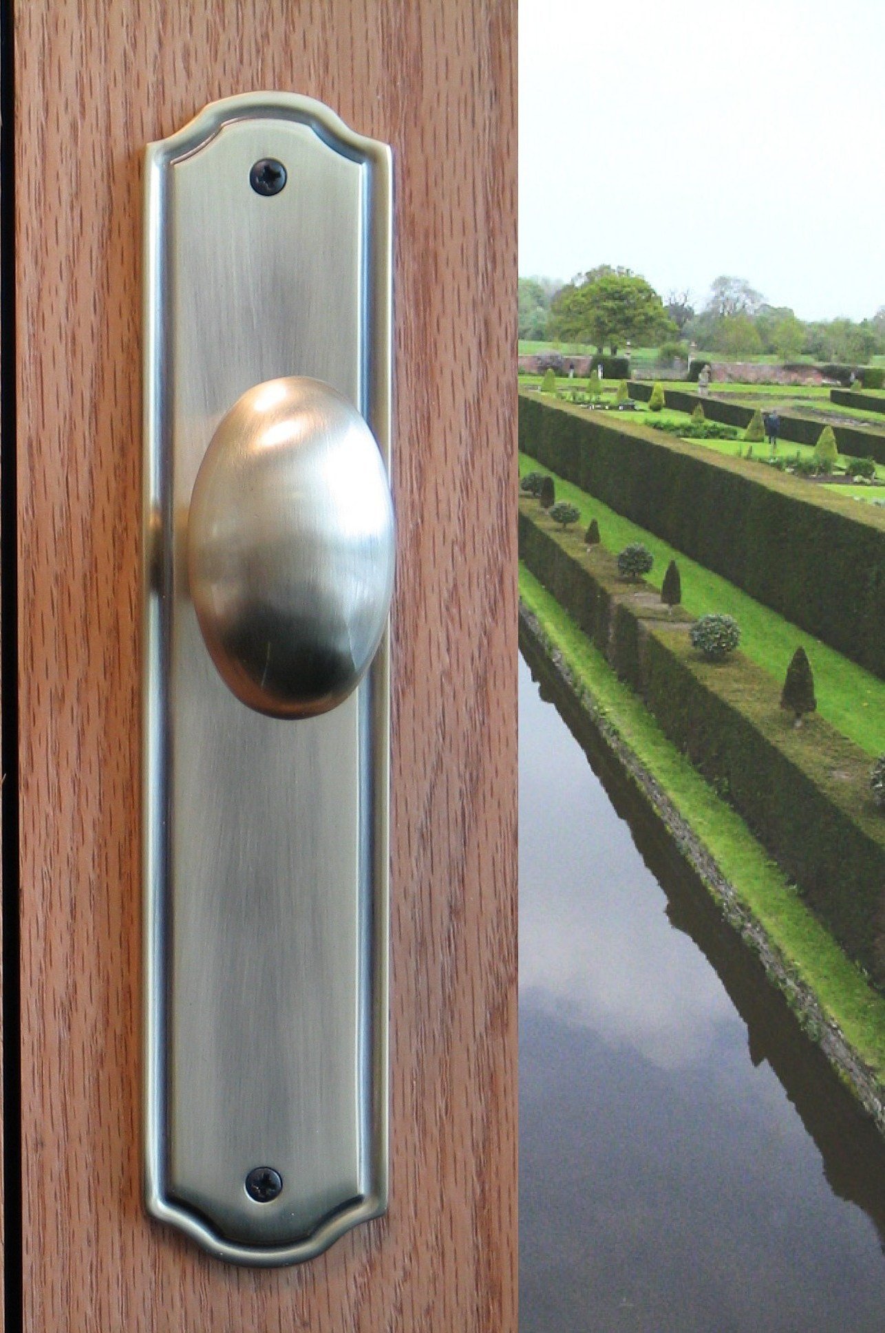 Westbury Dummy Door Knob Handle with Escutcheon Back Plate - Antique Brass Finish for Inactive Double Doors & Closet Doors | Perfect for Vintage Home Decor & Interior Design Projects