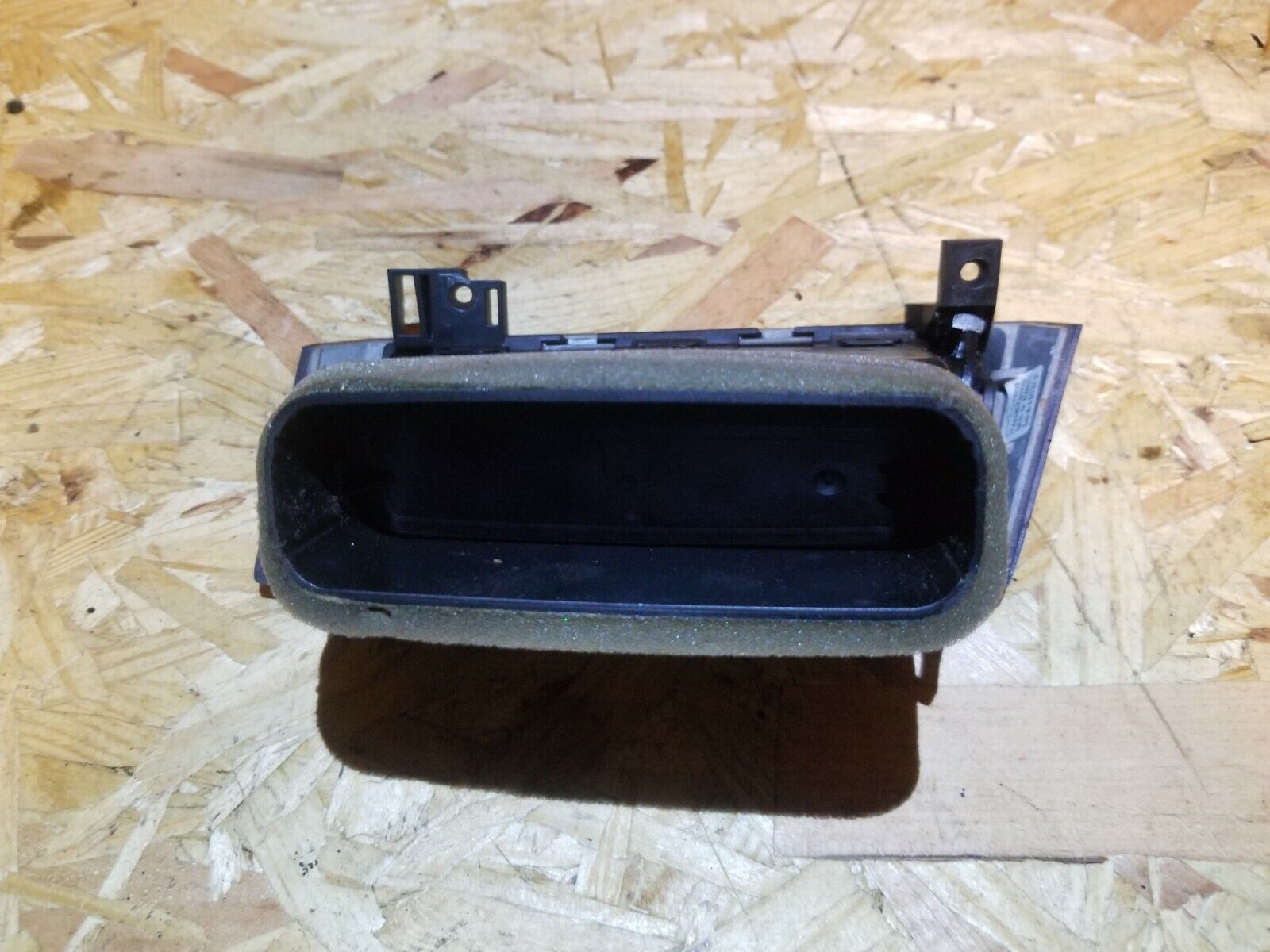 2004-2007 BMW 530xi E60 Left Driver Side Front Dashboard Air Vent OEM 6910731 - Perfect for AC System Repair & Interior Restoration