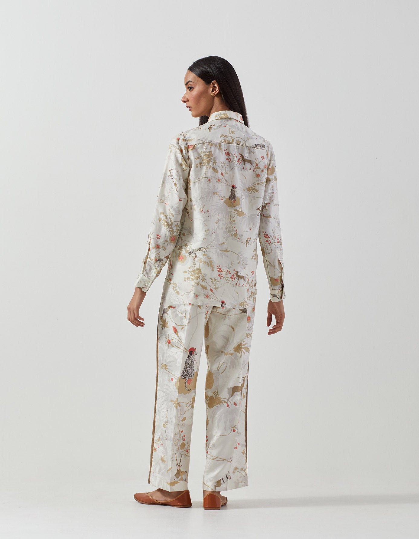 Oversized Short Silk Shirt in Ivory - Elegant & Comfortable for Casual Outings & Summer Wear